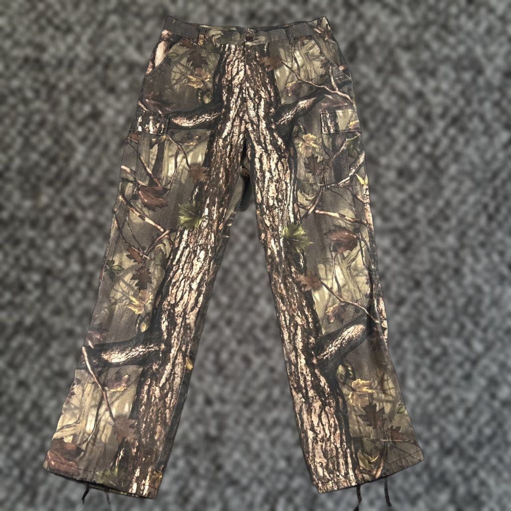 Vintage Magellan Outdoors Pants Mens Large Camo Realtree Cargo Hunting Utility Mens Pants Camouflage Brown Cotton Blend Zip Front Pockets 32 In Inseam Size US 33 - 1 Thumbnail