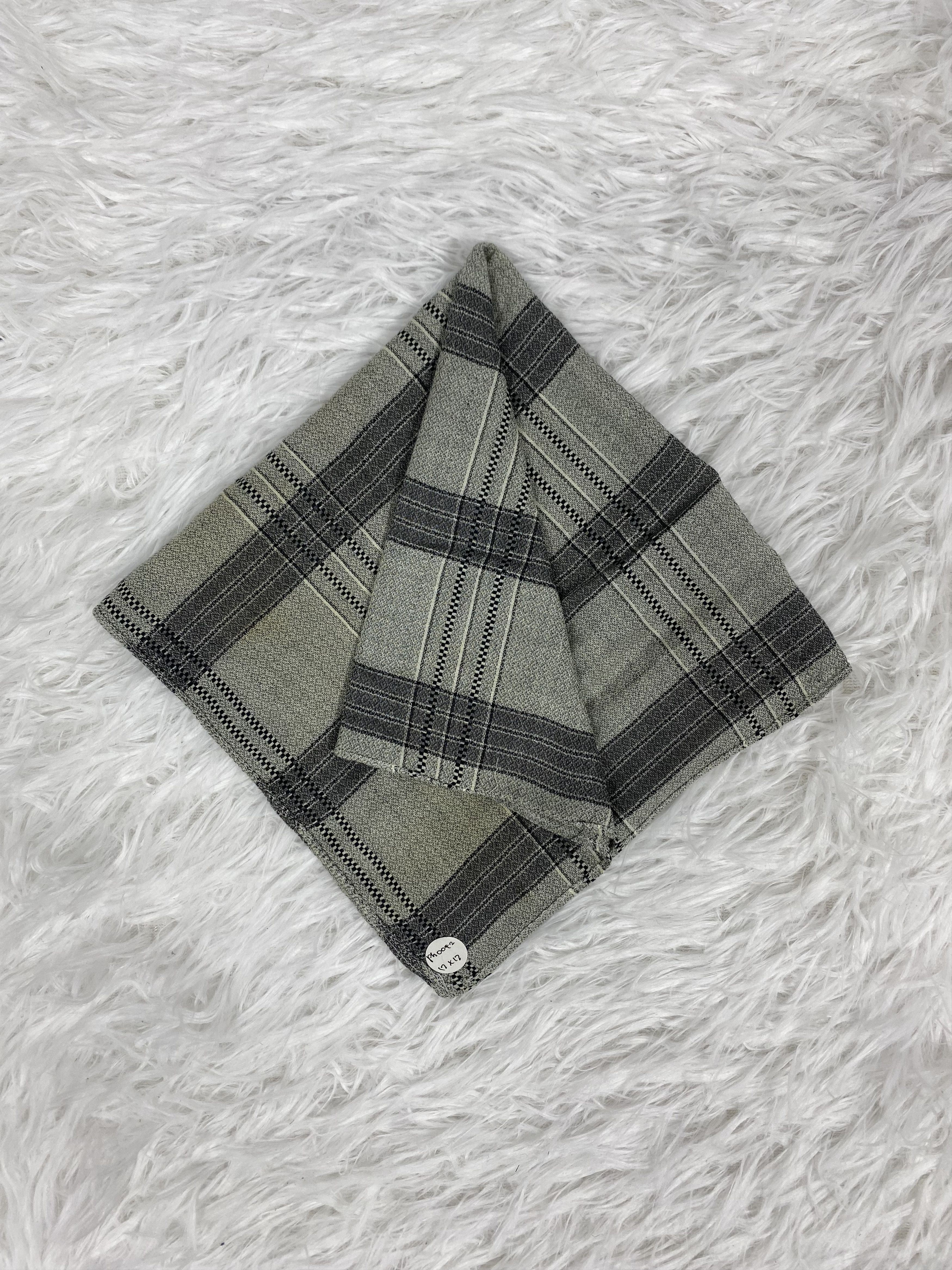 Pierre Balmain Vintage Pierre Balmain Handkerchief PH0042 Size ONE SIZE - 1 Thumbnail