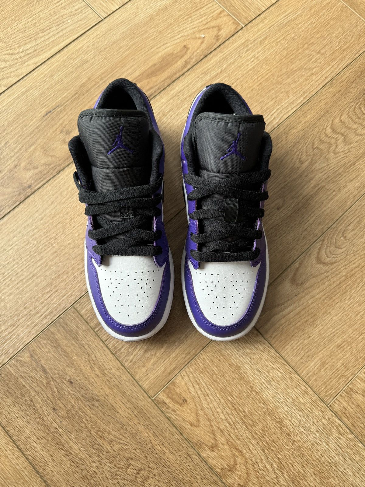 Jordan Brand Jordan 1 Low 'Court Purple' Size US 5.5 / IT 35.5 - 8 Thumbnail