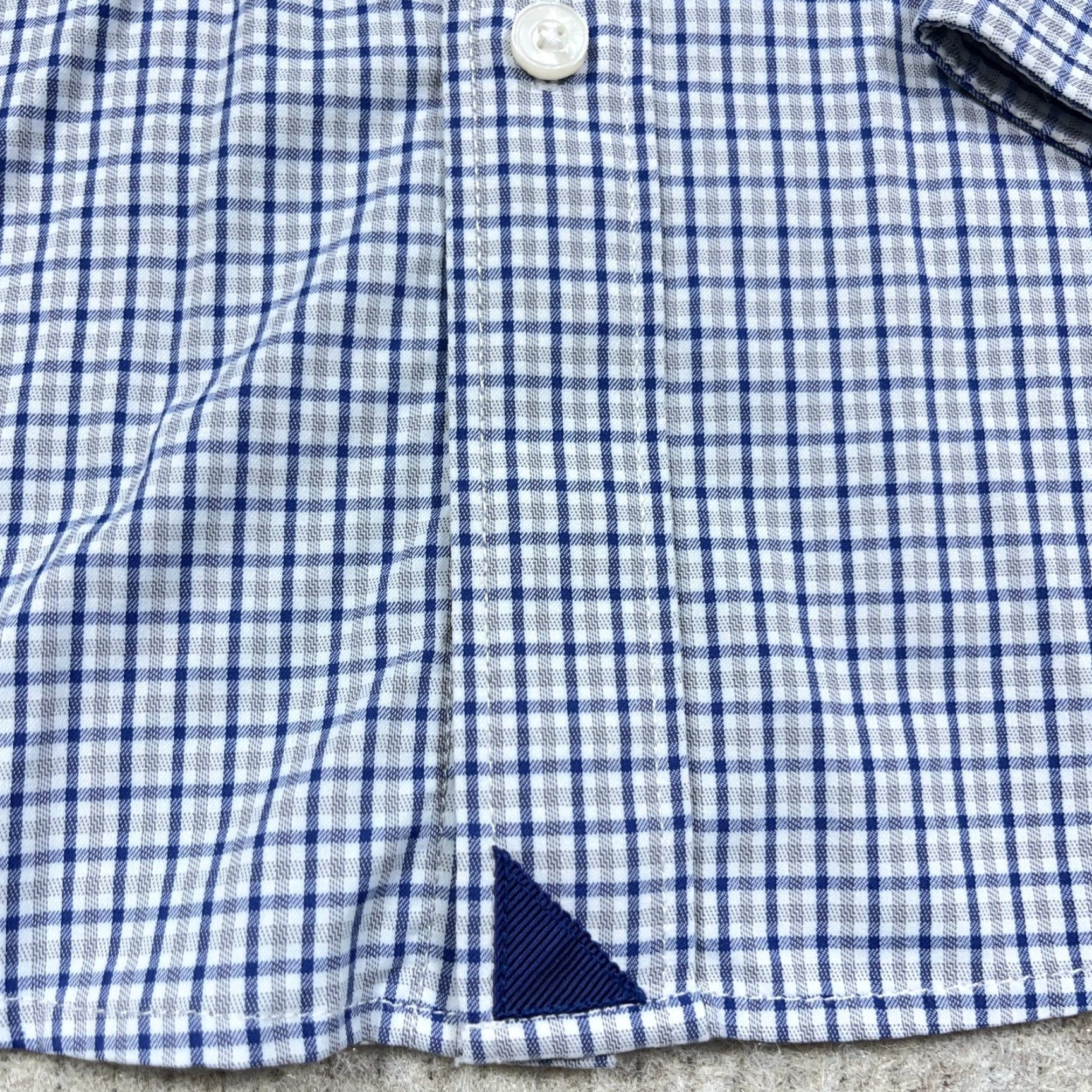 UNTUCKit UNTUCKit Shirt Men Large Blue Gray Plaid Button Nylon Performance Stretch Dress Size 42R - 5 Thumbnail