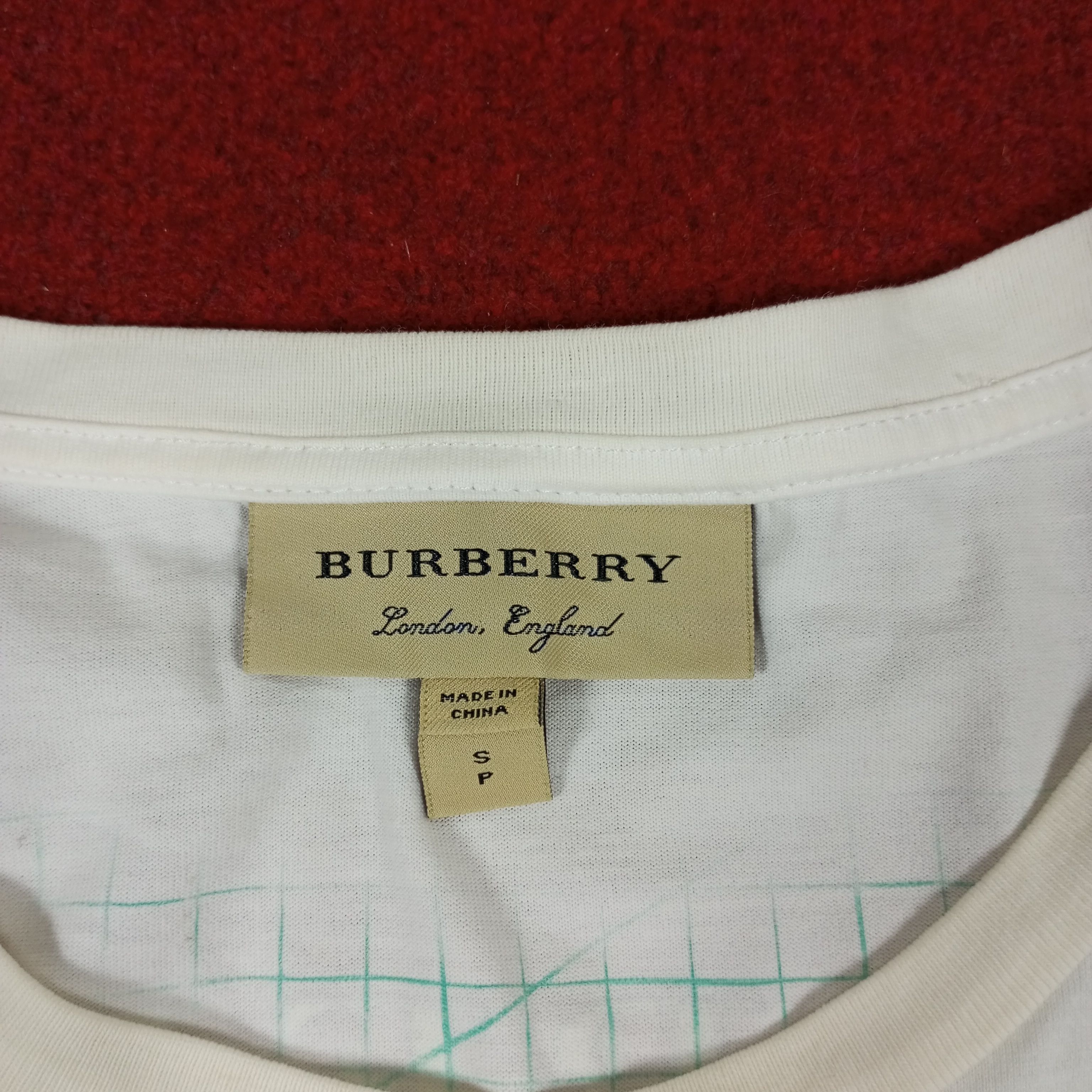 Burberry Burberry London England Small Logo Design Custom Art Tshirt Size US M / EU 48-50 / 2 - 5 Thumbnail