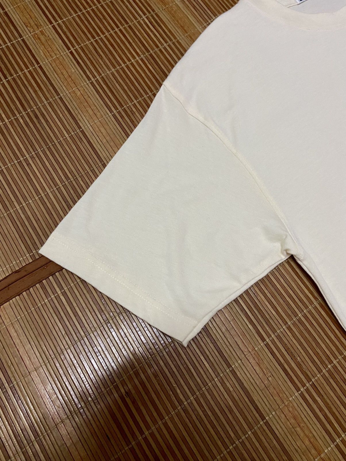 Burberry VINTAGE BURBERRY LONDON TEE Size US XL / EU 56 / 4 - 11 Thumbnail