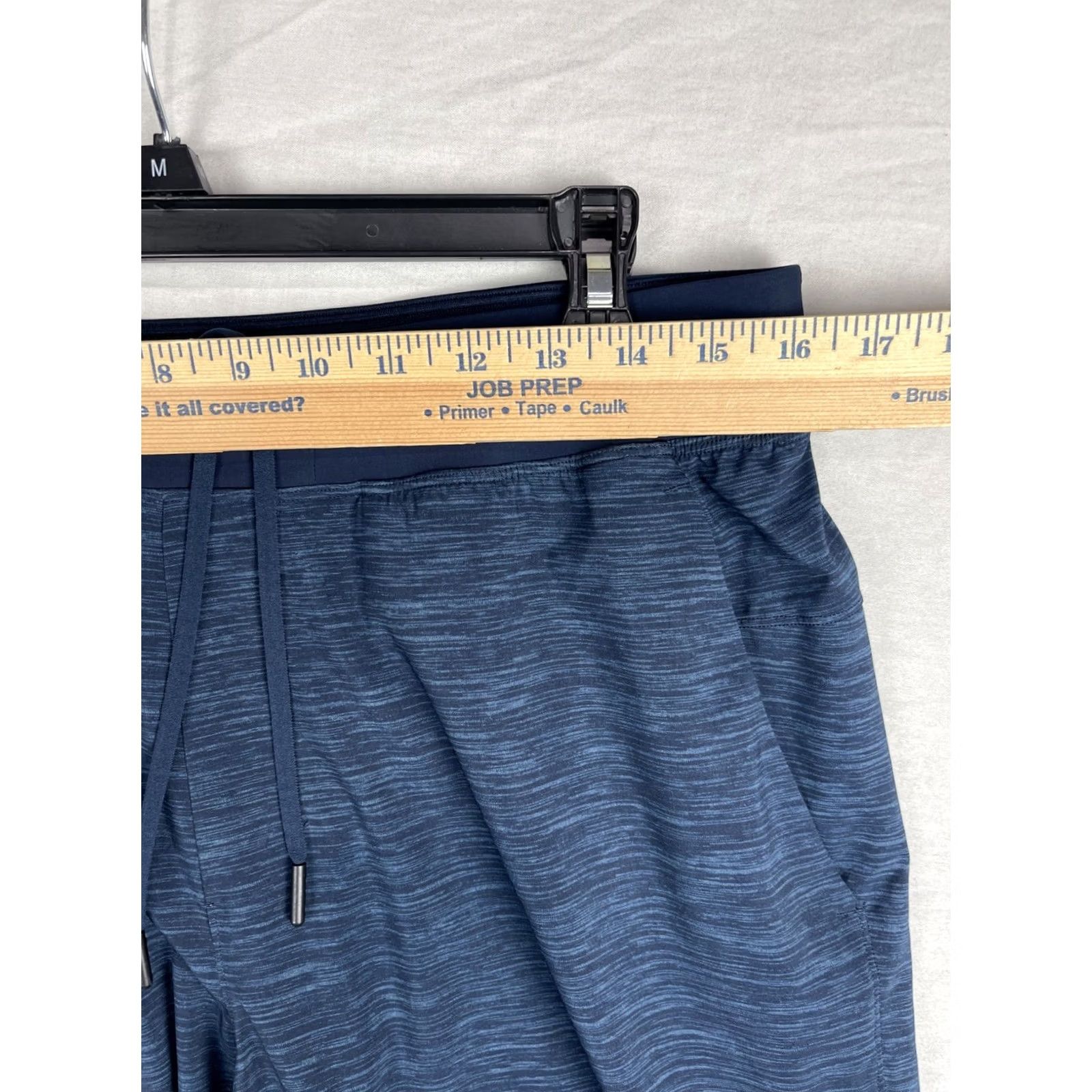 Lululemon Lululemon T.H.E. Short Mens Large Heather Blue Drawstring Athleisure LM7AATSX Size US 33 - 5 Thumbnail