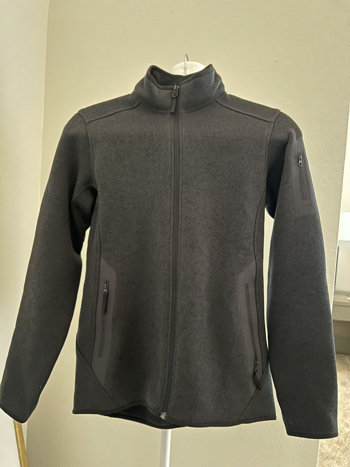 Arc'teryx Arc’teryx Covert Cardigan Women’s XS Size XS / US 0-2 / IT 36-38 - 1 Thumbnail