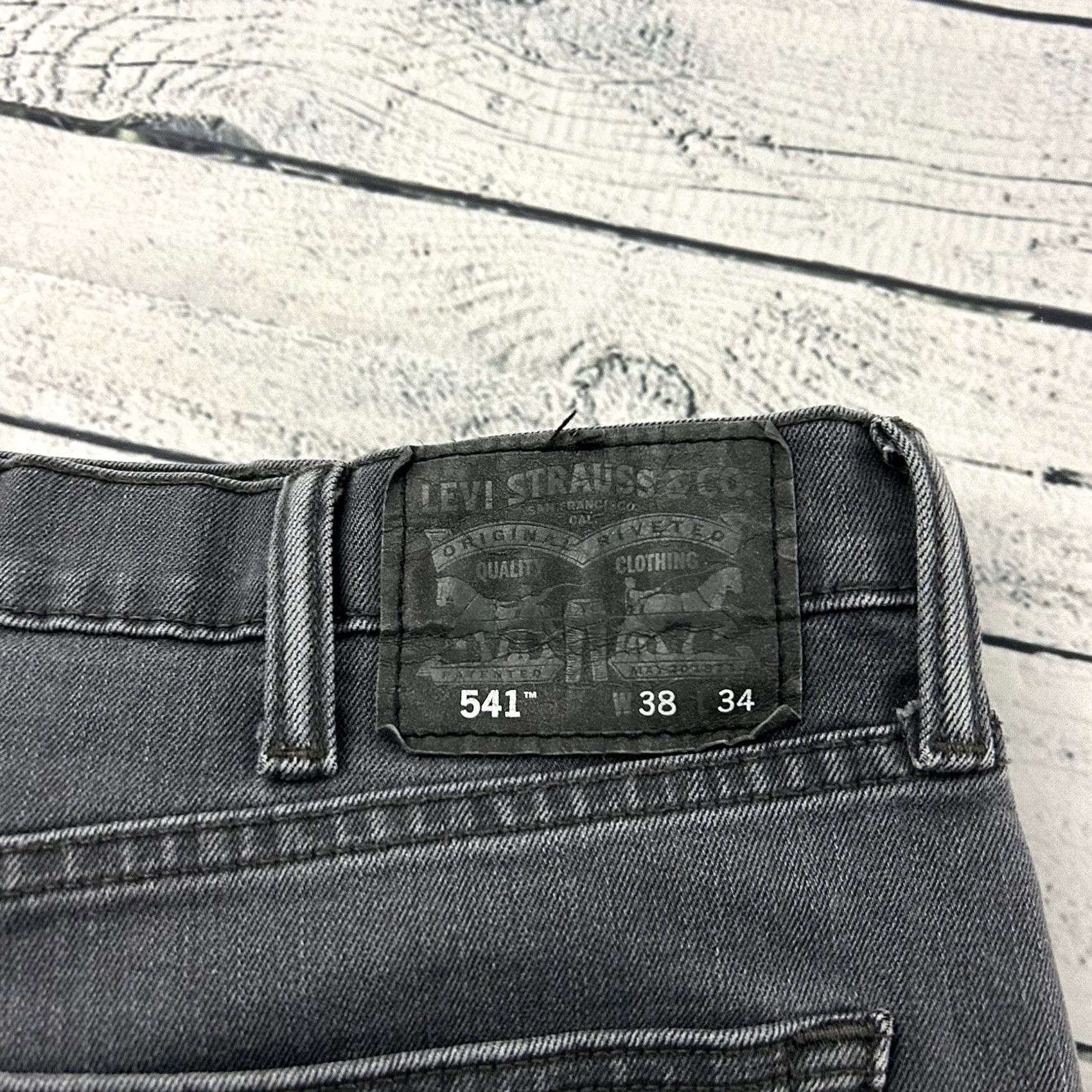 Levi's Levi's 541 Athletic Fit Denim Jeans Black Wash Men 38x34 Regular Jeans Mens 541 Athletic Fit Denim Black Wash Jeans Size US 38 / EU 54 - 2 Thumbnail