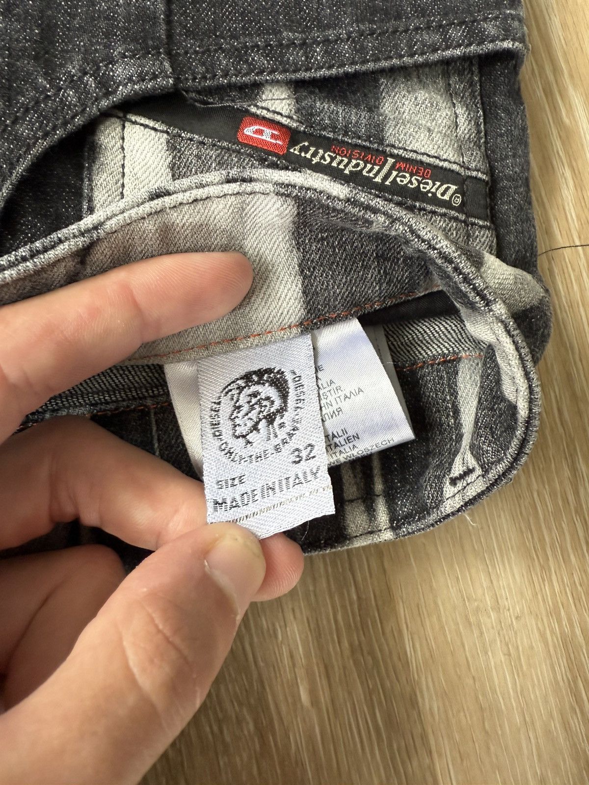 Diesel × Vintage Black Vintage Diesel Denim Jeans Skeleton Bleach Size US 32 / EU 48 - 11 Thumbnail