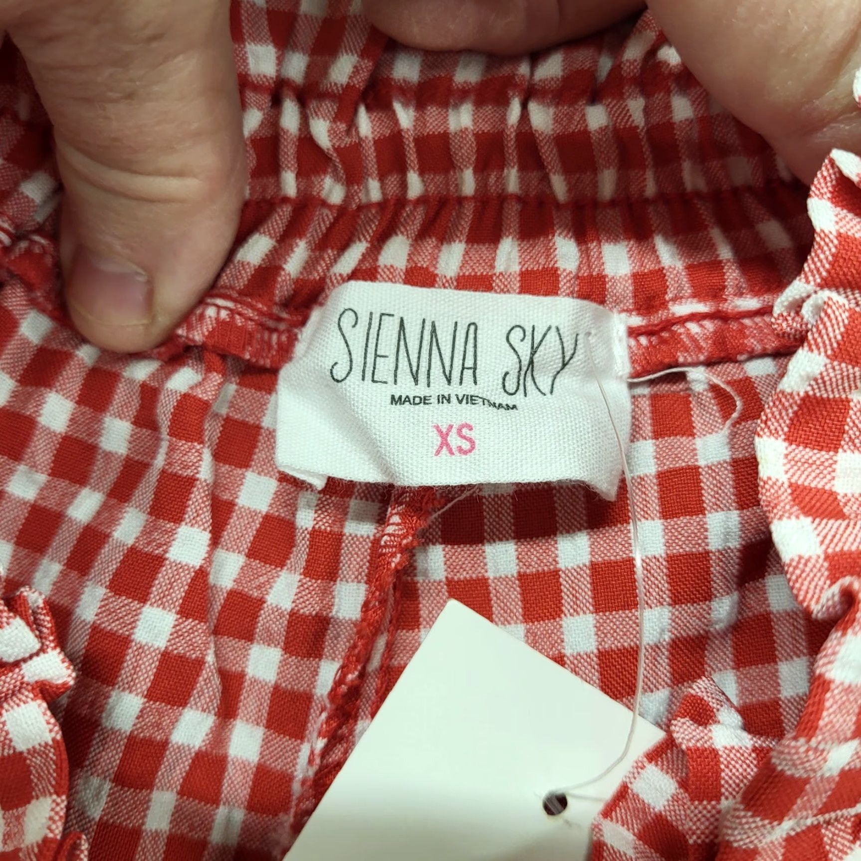 Vintage Sienna Sky Shorts Women's XSmall Red & White Gingham Checked Casual Flirty Size 26" / US 2 / IT 38 - 4 Thumbnail