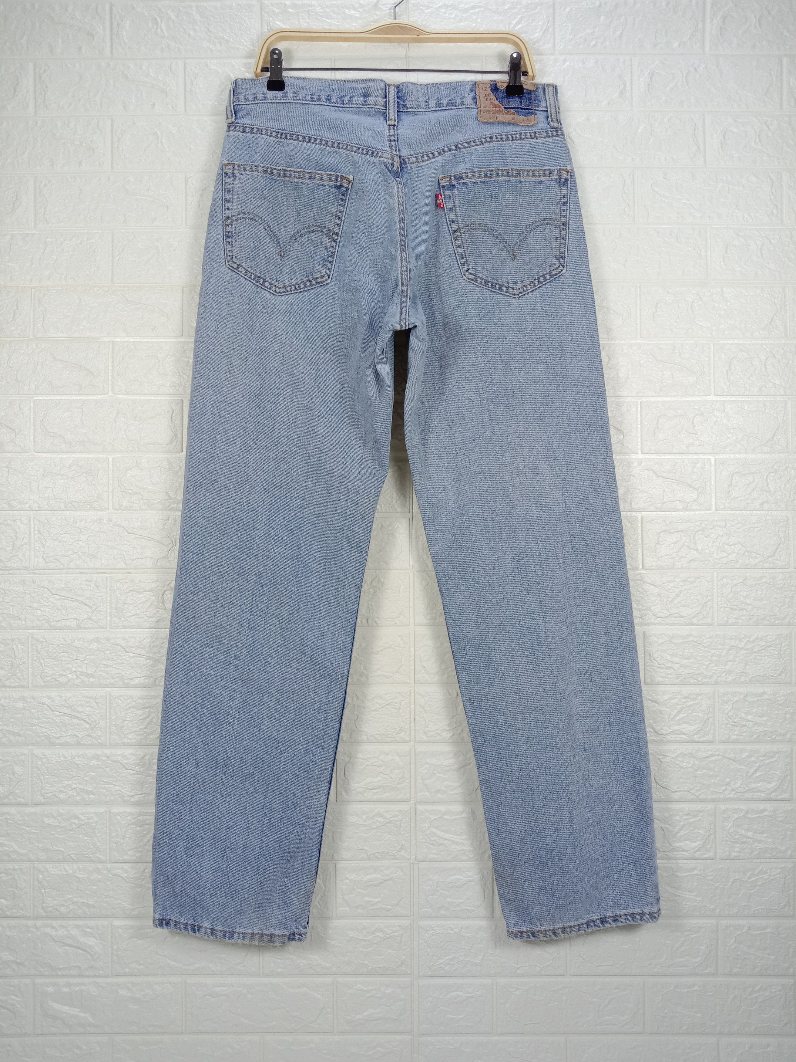 Levi's Vintage Levi's 550 Jeans Relaxed Fit Light Wash Denim Size US 33 - 5 Thumbnail
