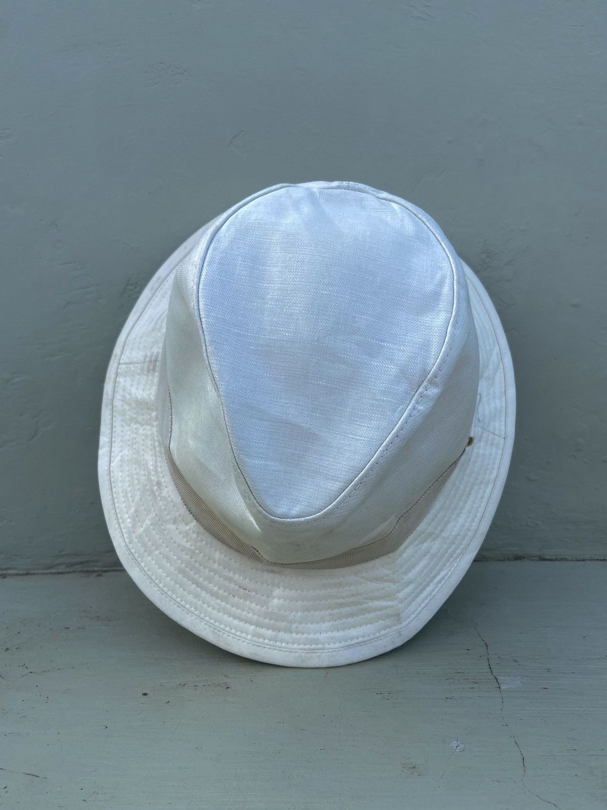 Katharine Hamnett London 💥 BINDING OVER 💥 katharine hamnett london bucket hat Size ONE SIZE - 6 Thumbnail