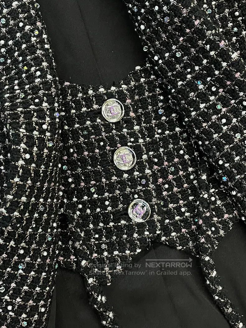 Chanel Chanel Two fake stud beaded coats Size XXS / US 00 / IT 34 - 2 Thumbnail