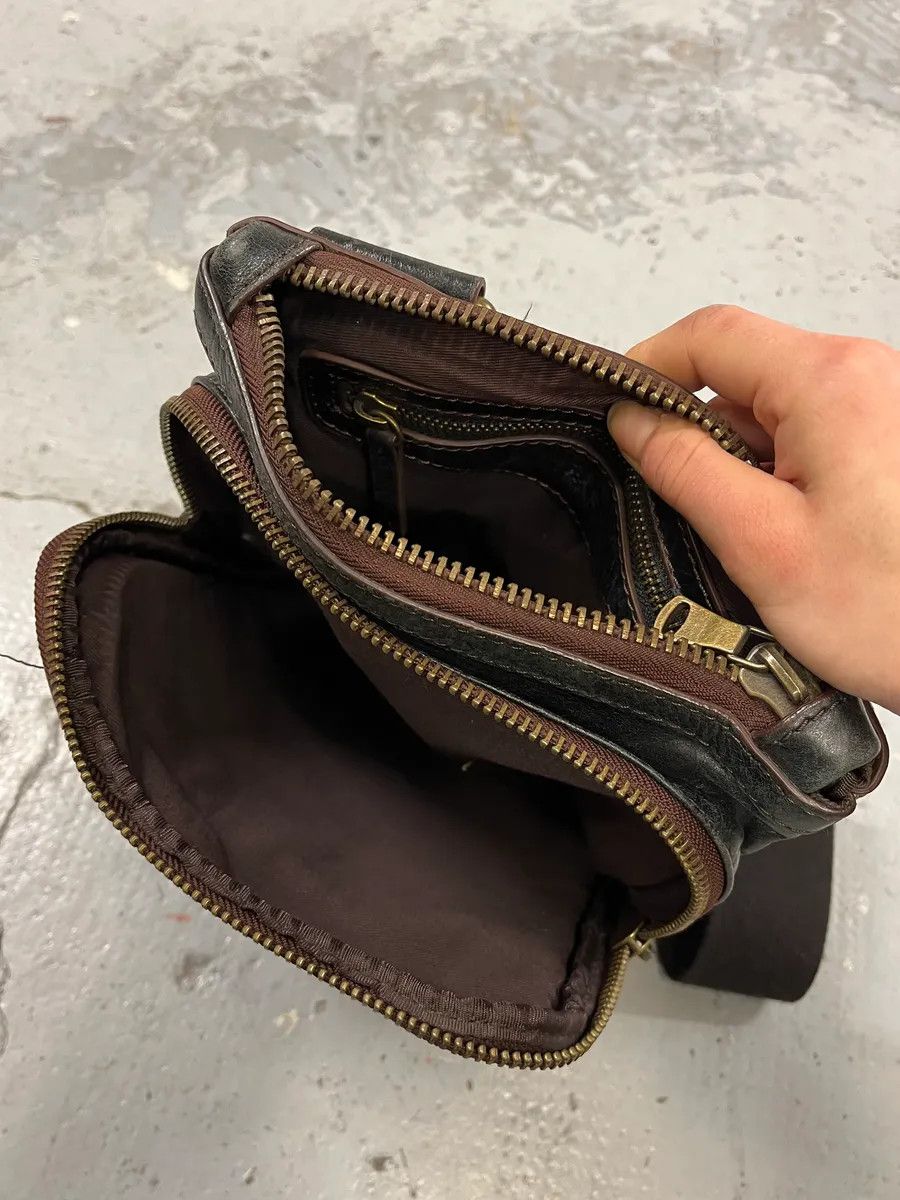 Dolce & Gabbana 2000s Dolce & Gabbana Cargo Black Leather Shoulder Bag Size ONE SIZE - 8 Thumbnail