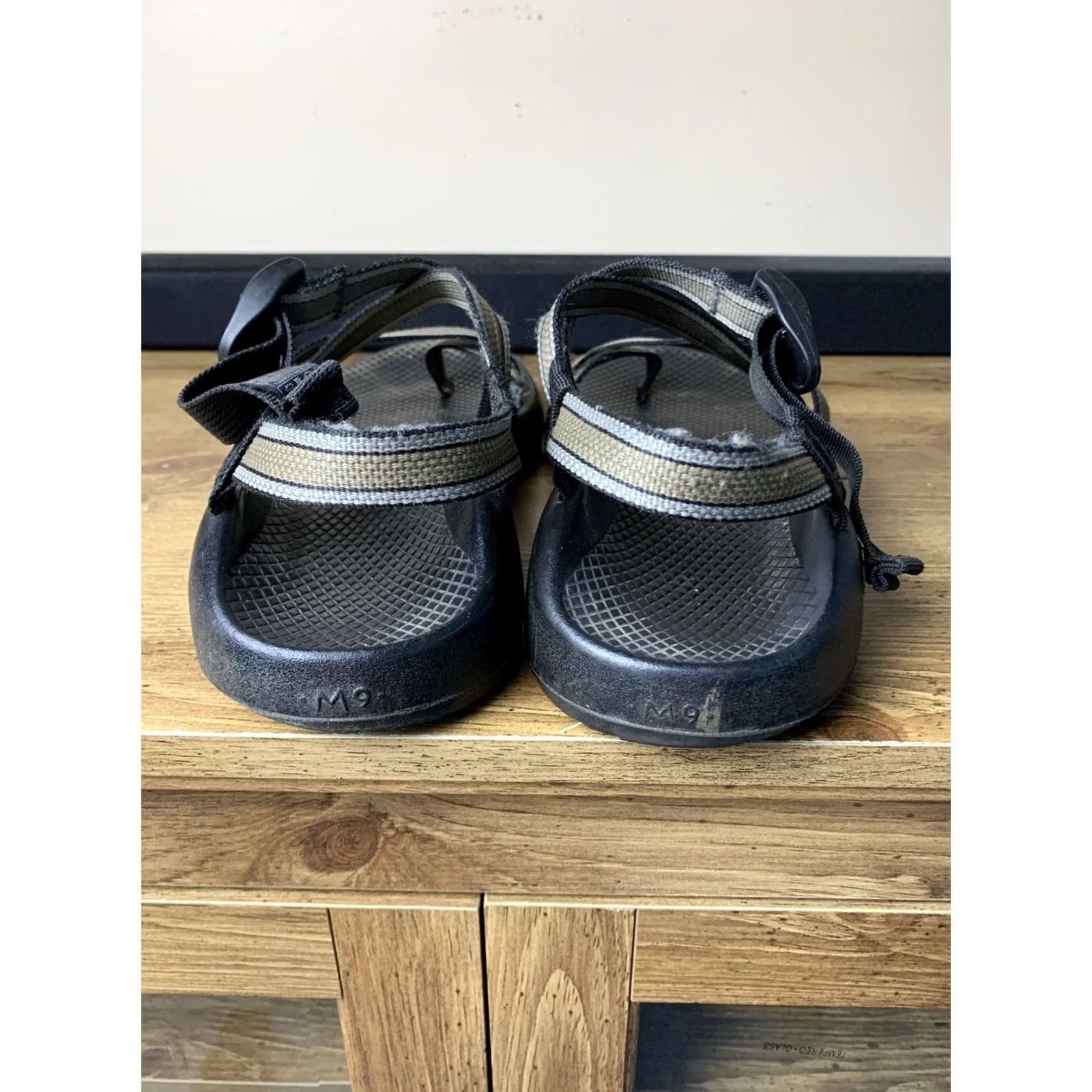 Chaco Chaco Sandals Men’s Size 9 Gray Slide Outdoor Beach Vacation USA Size ONE SIZE - 4 Thumbnail