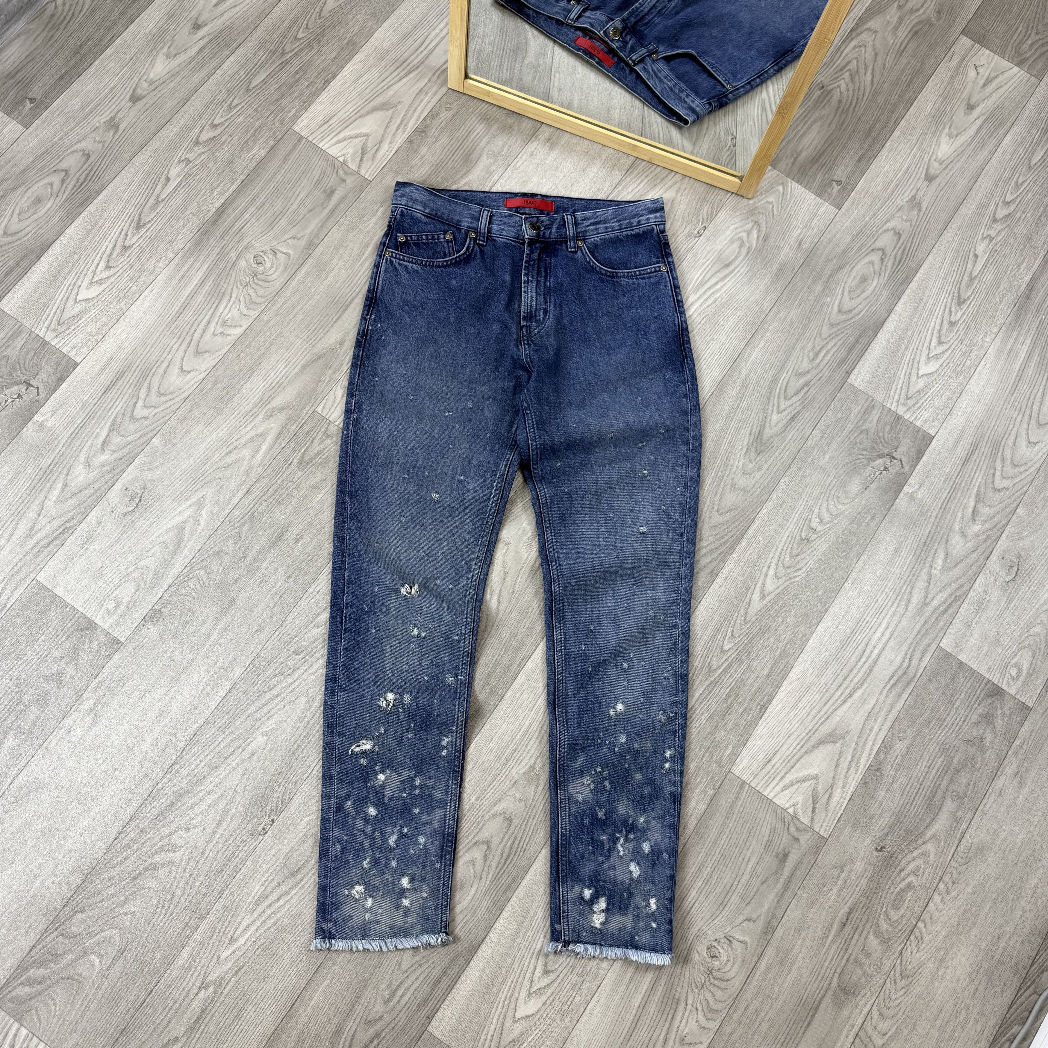 Hugo Boss HUGO Hugo Boss 332 "Control the Future" Frayed Hem Jeans Size US 30 / EU 46 - 2 Thumbnail