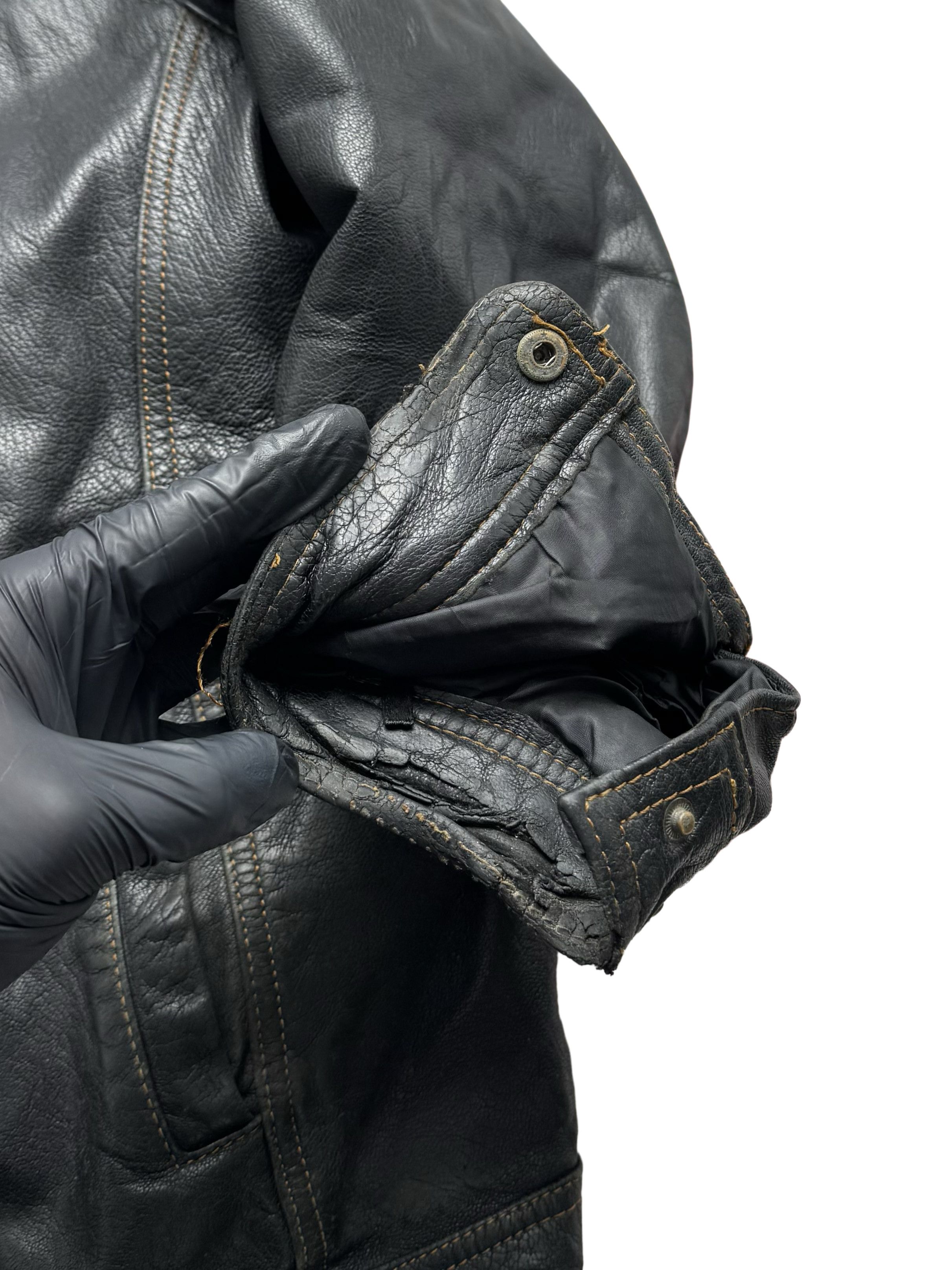 Genuine Leather Leather Jacket From The 90's (V131) Size US XL / EU 56 / 4 - 5 Thumbnail