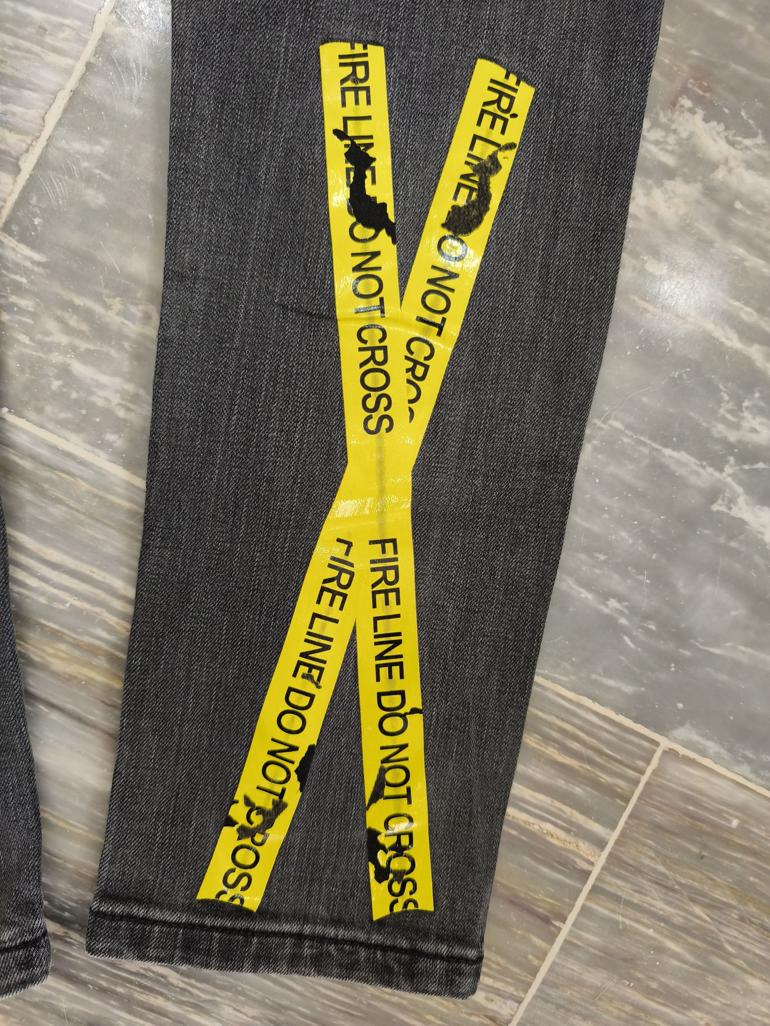 Off-White Off White Fire Line Yellow Logo Gray Slim Denim Jeans Size US 32 / EU 48 - 5 Thumbnail