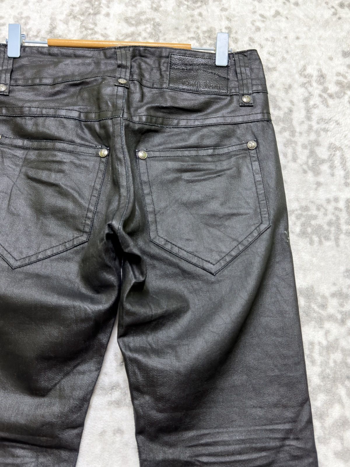 Le Grande Bleu (L.G.B.) Vintage Y2K Cook Jeans Coated Wax Finish Flared Jeans Size US 31 - 11 Thumbnail