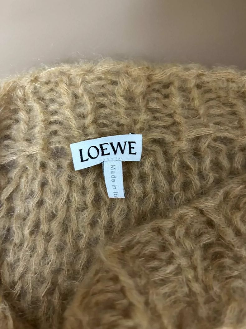 Loewe LOEWE Women's large Logo knit sweater Size XS / US 0-2 / IT 36-38 - 3 Thumbnail