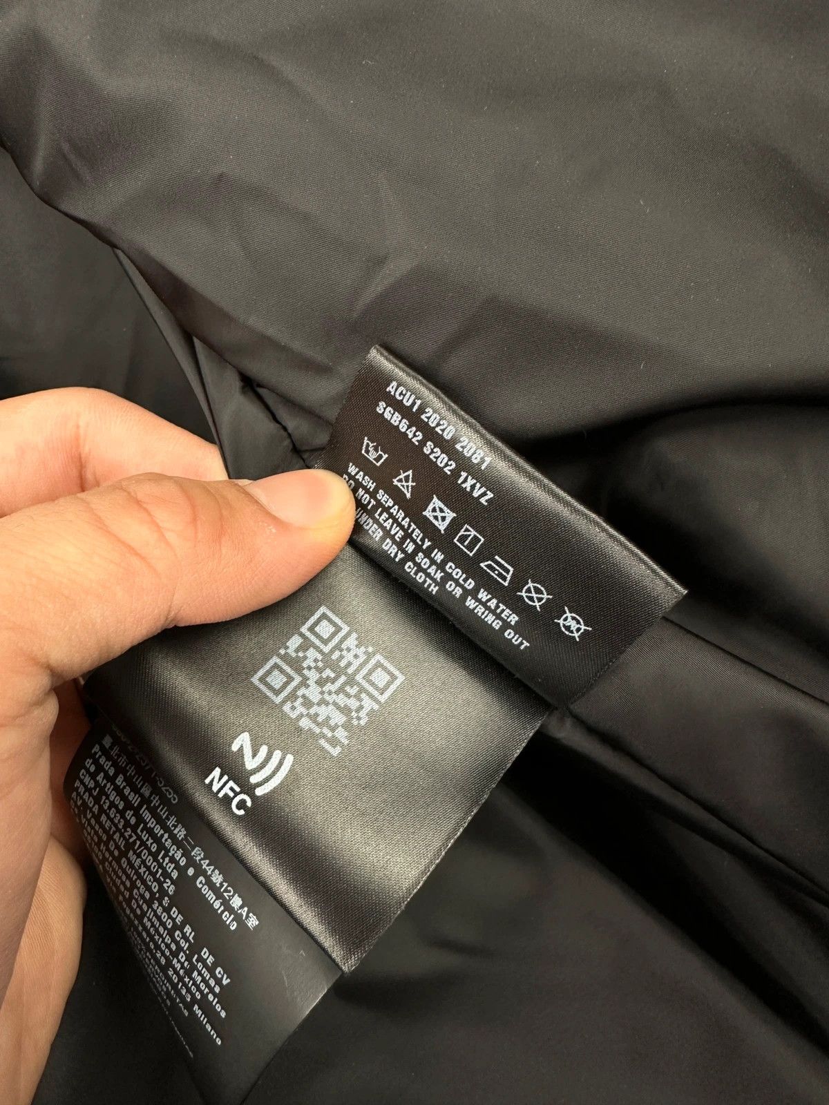 Prada Prada Milano FW2020 Black Padded Re-Nylon Jacket Size US L / EU 52-54 / 3 - 14 Thumbnail