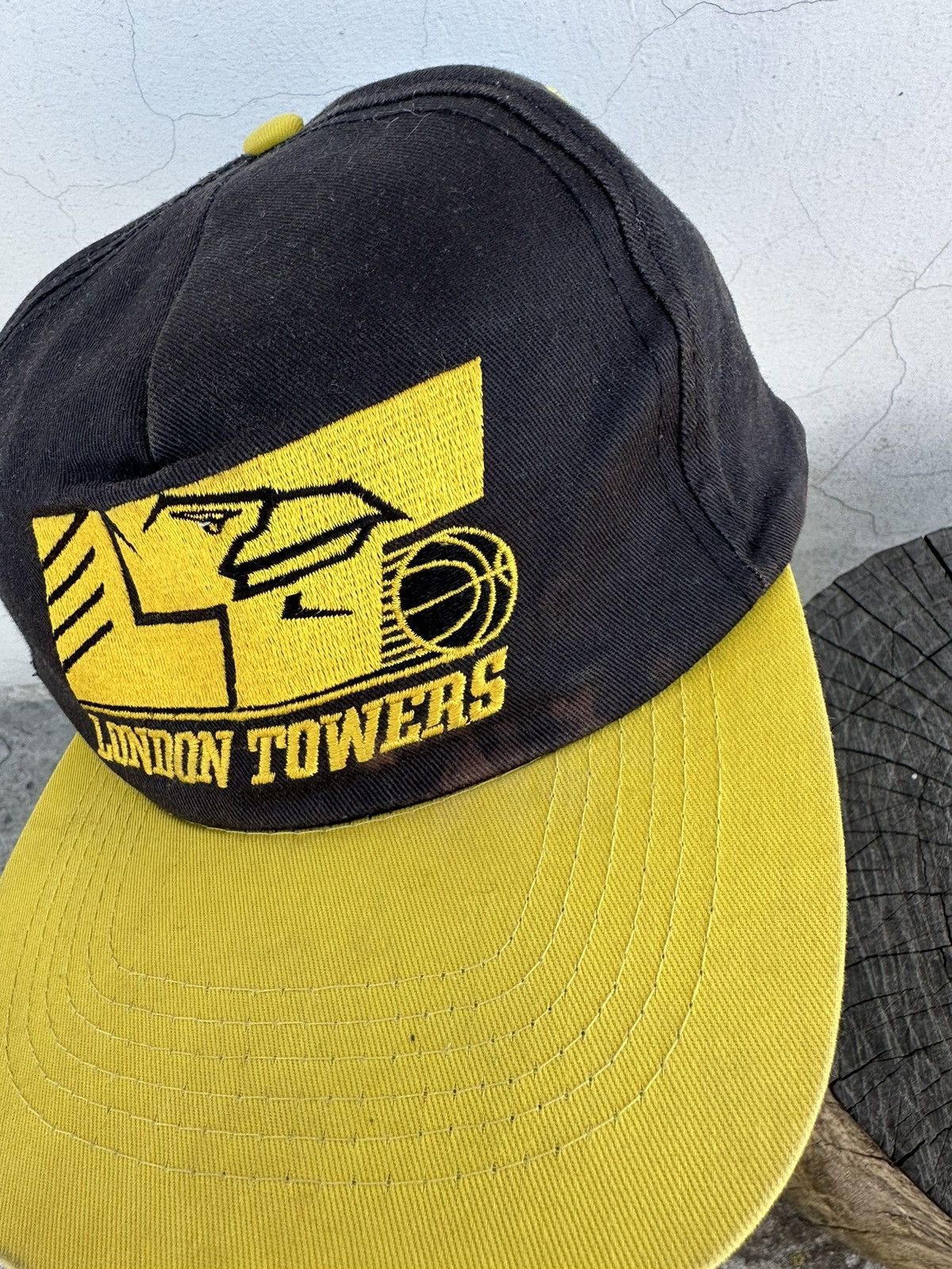 Sports Specialties × Vintage Vintage London Towers Basketball Cap Size ONE SIZE - 3 Thumbnail