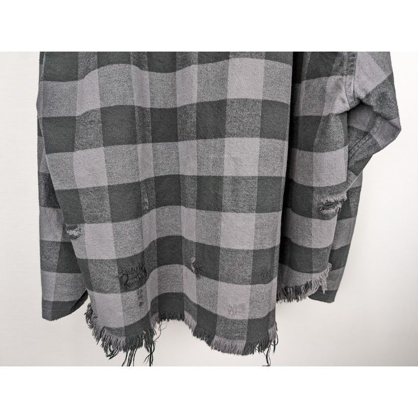 Balenciaga o1rshd1 Buffalo Check Flannel Shirt in Black/Grey 3 Size US L / EU 52-54 / 3 - 13 Thumbnail