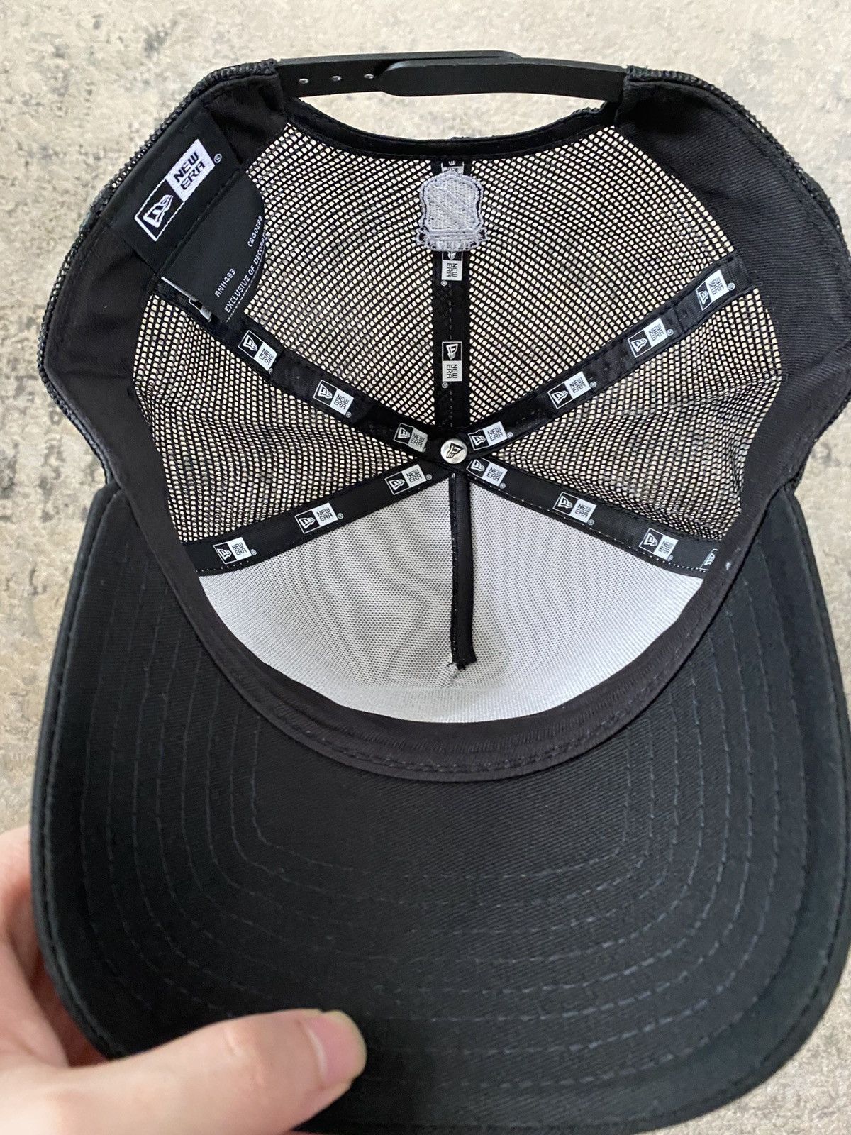 New Era × Number (N)ine Number (N)ine x New Era SOVC Trucker Cap White/Black Size ONE SIZE - 8 Thumbnail