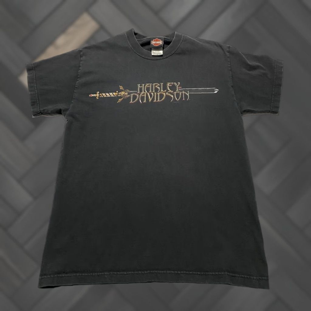 Harley Davidson VINTAGE Harley-Davidson Sword Graphic T-Shirt Mens M Black 2004 Illinois McHenry Shop Harley-Davidson Graphic Tee Grunge Motorcycle Retro Size US M / EU 48-50 / 2 - 1 Thumbnail