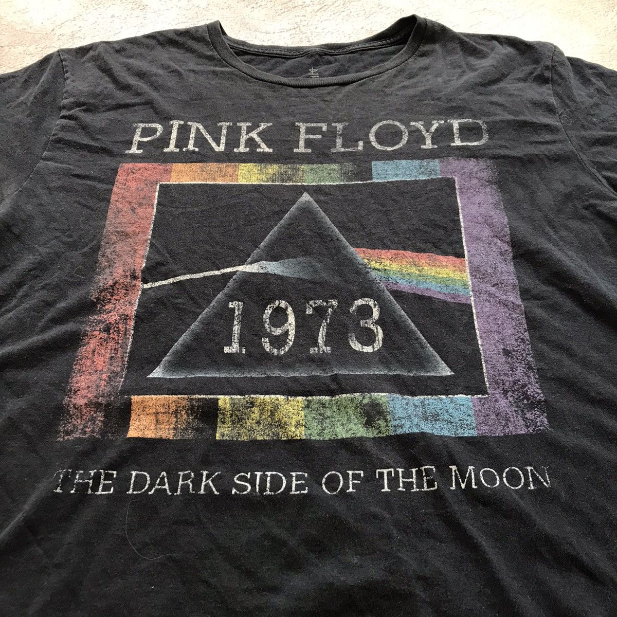 Vintage Vintage Y2K Pink Floyd Graphic Tee Sun Faded Band Tee Swag L Size US L / EU 52-54 / 3 - 3 Thumbnail