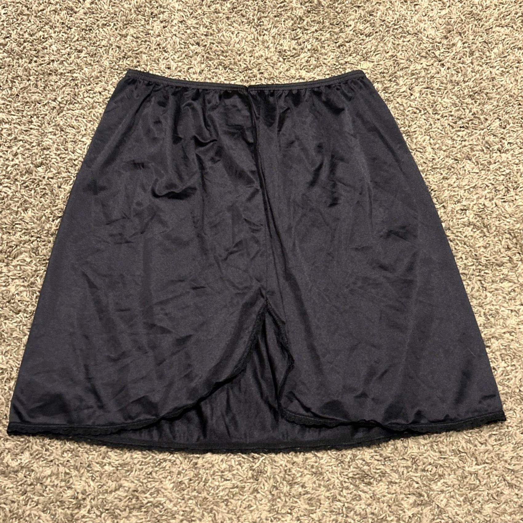 Vintage VINTAGE VANITY FAIR Half Slip Skirt Black M Lace Trim A34 Size 32" / US 10 / IT 46 - 3 Thumbnail