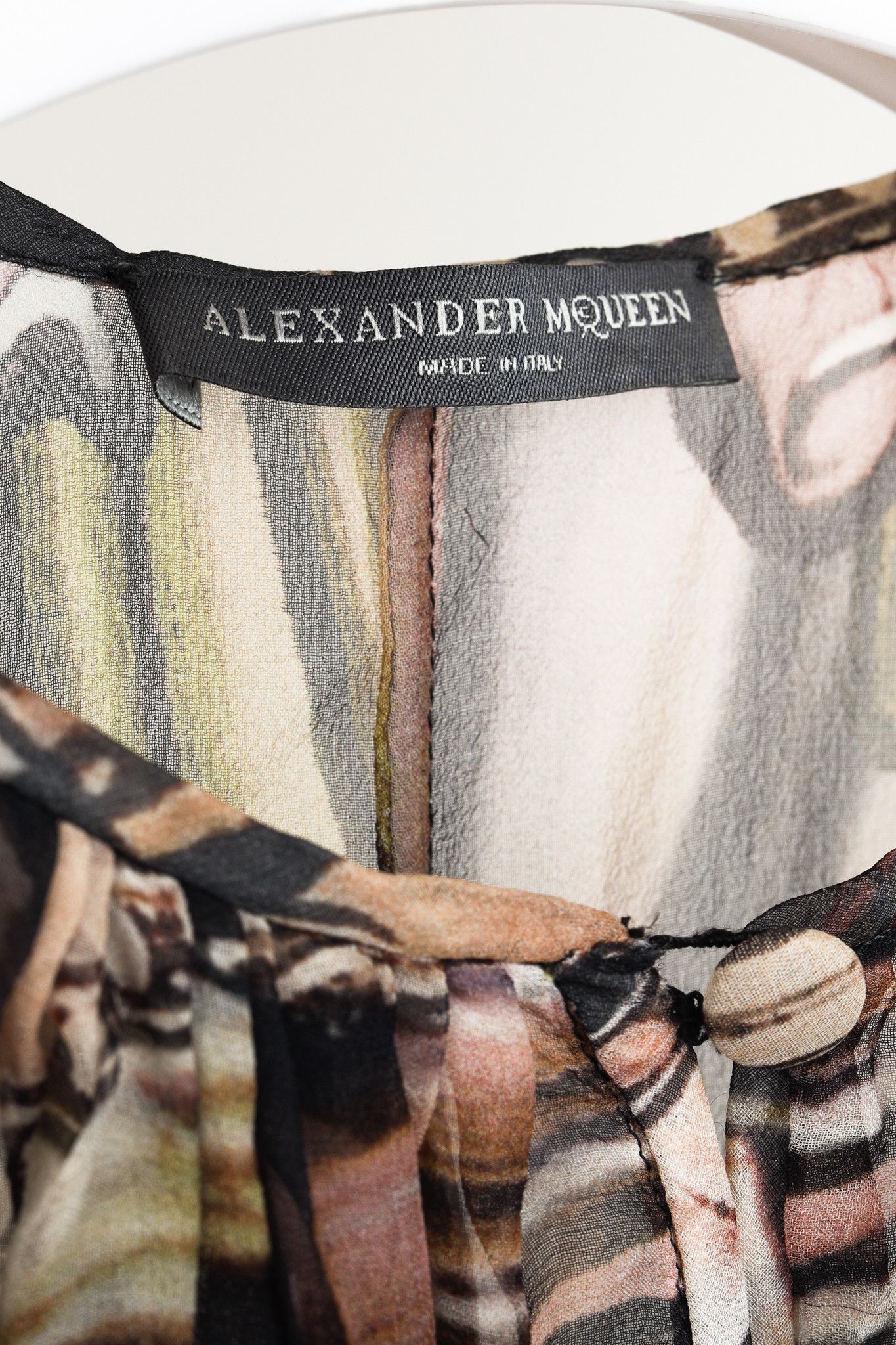 Alexander McQueen Alexander McQueen Stained Glass Floral Pinks Silk Blouse Size M / US 6-8 / IT 42-44 - 4 Thumbnail