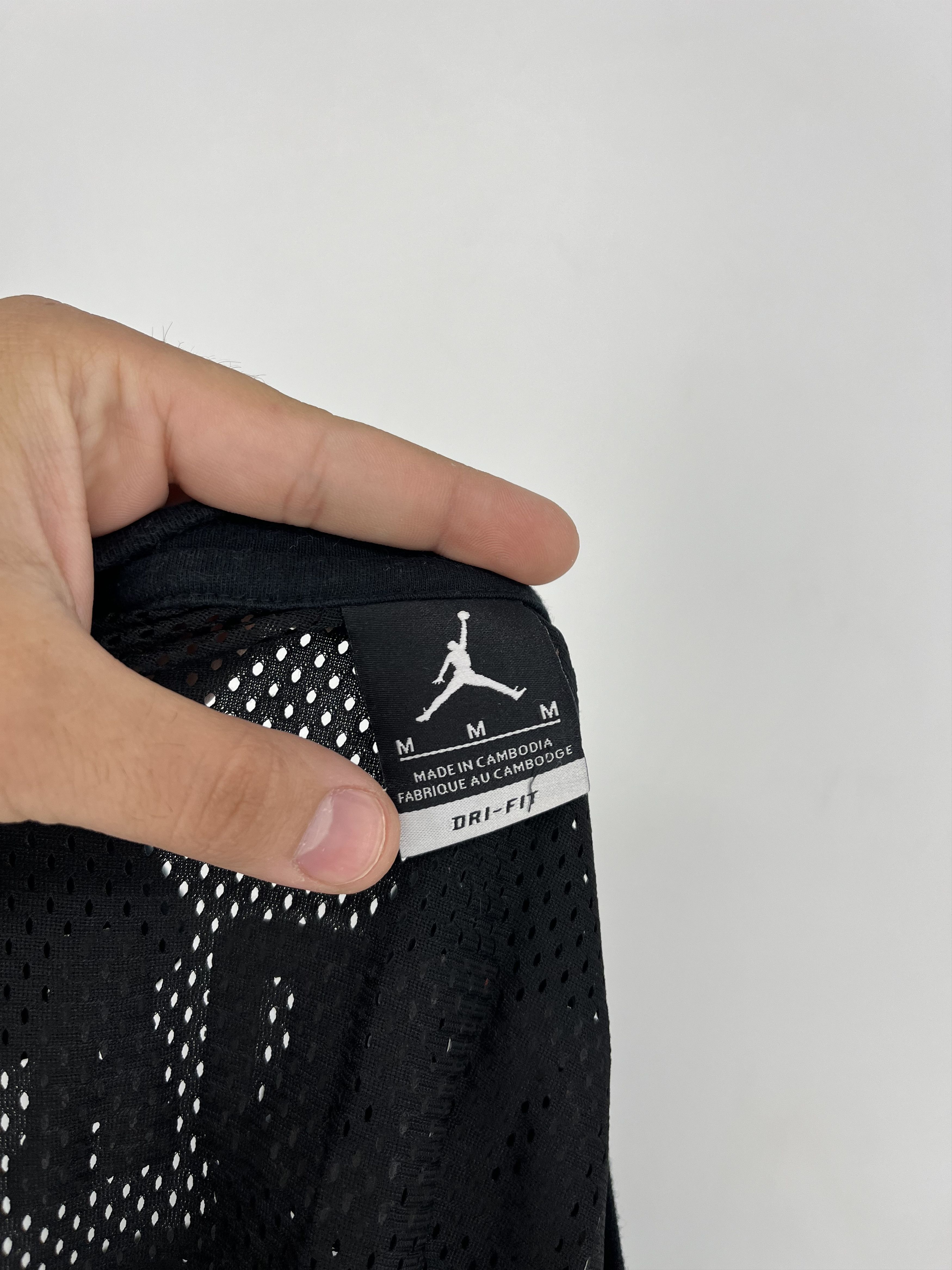 Jordan Brand × Nike Nike Air Jordan 23 Tank Top Mens M Basketball Jersey Size US M / EU 48-50 / 2 - 9 Thumbnail