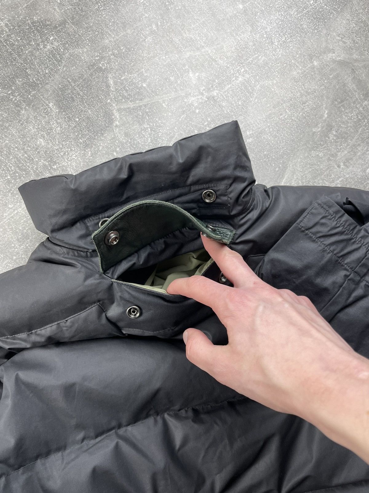 Diesel Archives Rare Diesel Y2K Gray Real Down Puffer Jacket Size US L / EU 52-54 / 3 - 14 Thumbnail