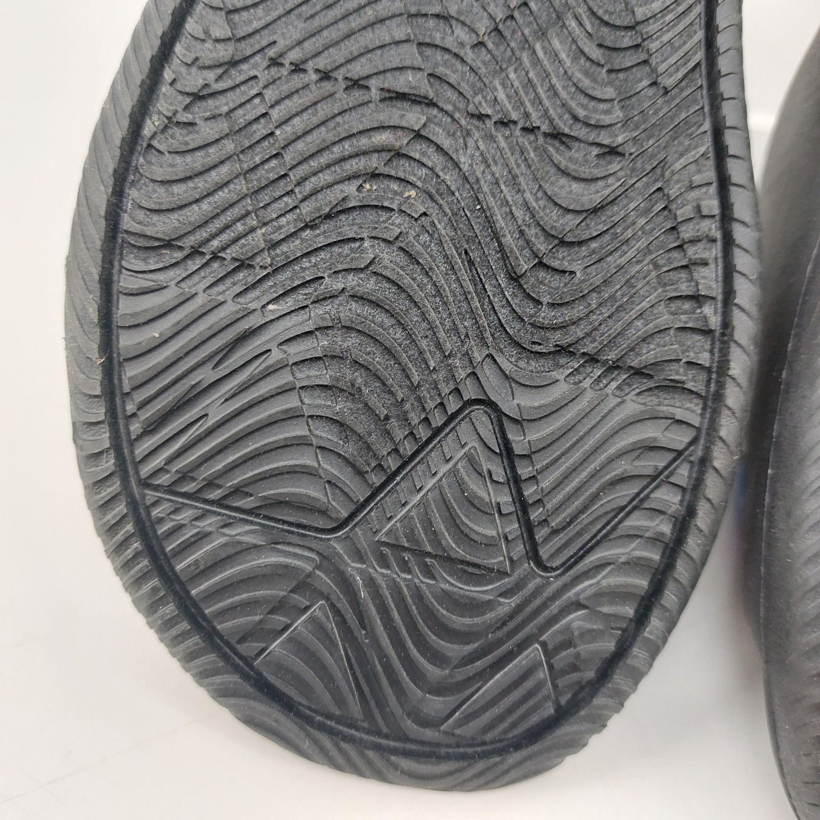 Chaco Chaco Chillo Kids Unisex Size 5 Tie Dyle Slip On Slides Size US 5 / IT 35 - 10 Thumbnail