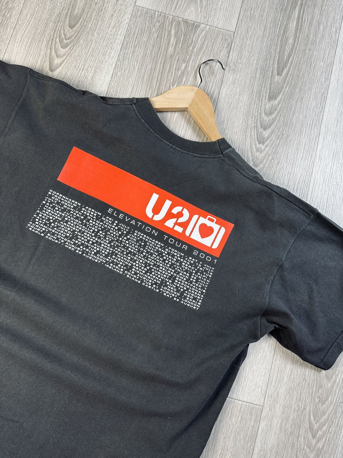 Band Tees × Vintage Vintage 2001 U2 Elevation Tour Band T-Shirt Size XL Size US XL / EU 56 / 4 - 7 Thumbnail