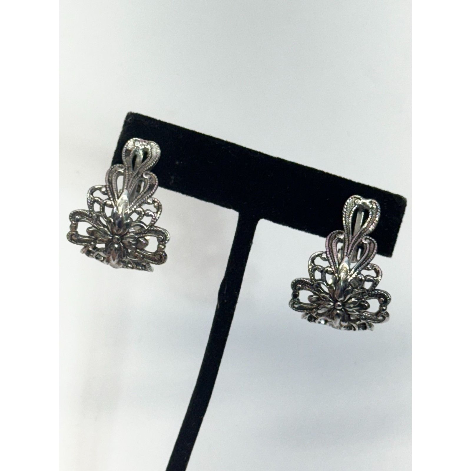 Vintage Vintage silver filigree hoop clip on earrings Size ONE SIZE - 2 Thumbnail
