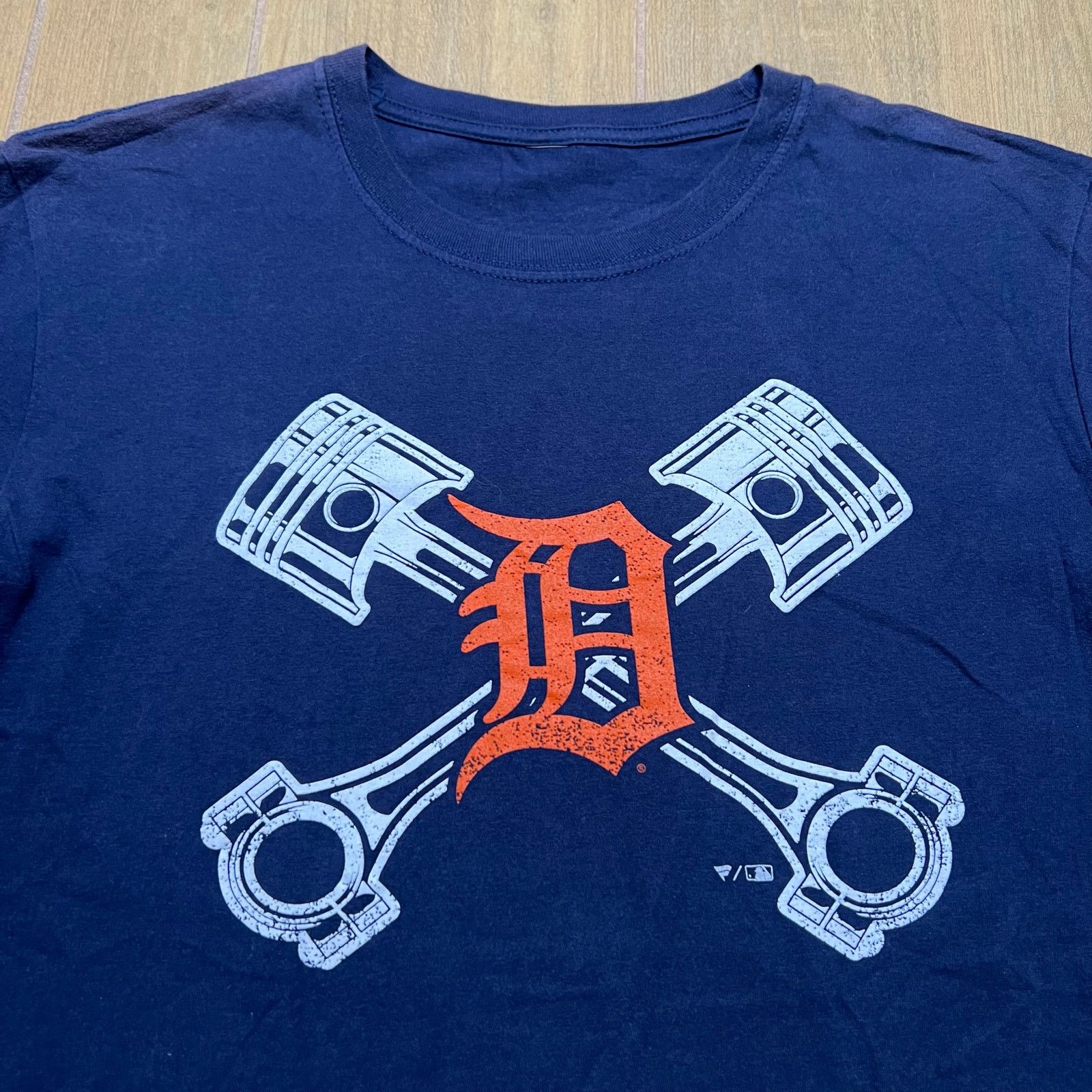 Vintage Y2K Detroit Tigers Fanatics Crossed Hometown T-Shirt Sz L Size US L / EU 52-54 / 3 - 2 Thumbnail