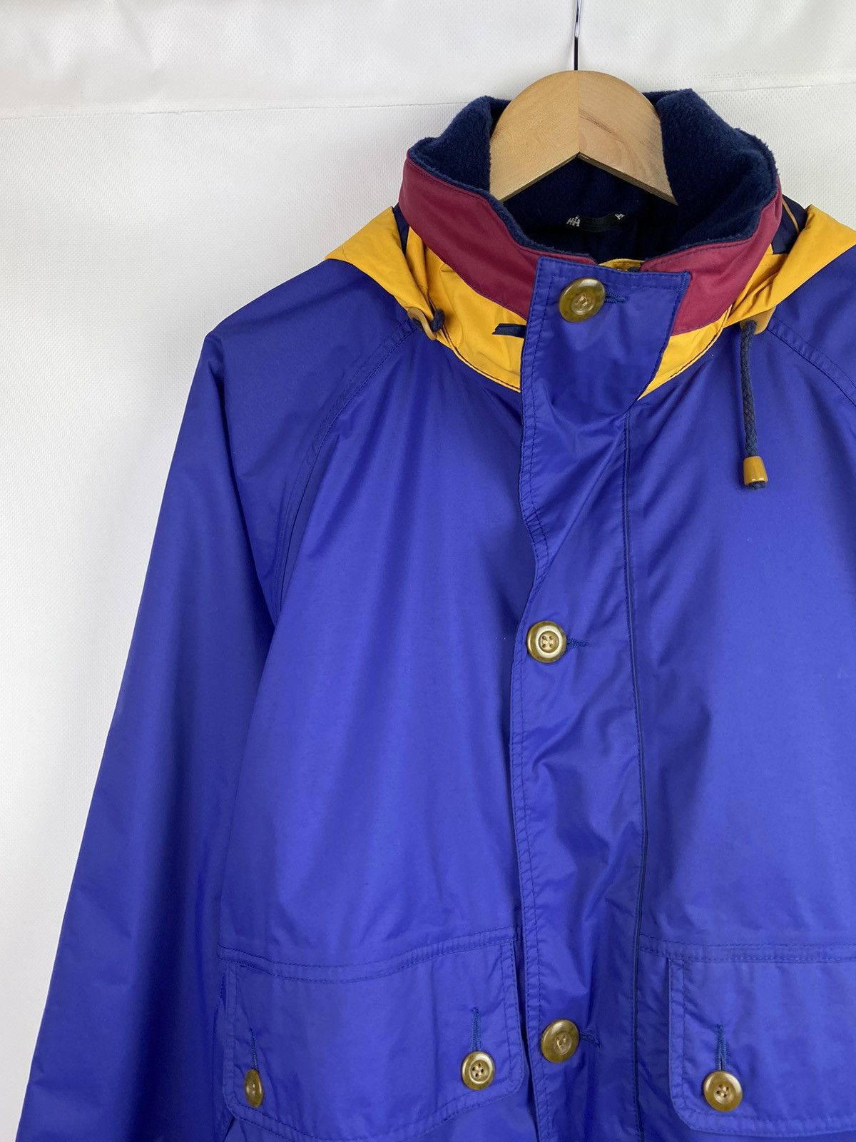 Helly Hansen Helly Hansen vintage men’s Jacket size M Size US M / EU 48-50 / 2 - 6 Thumbnail