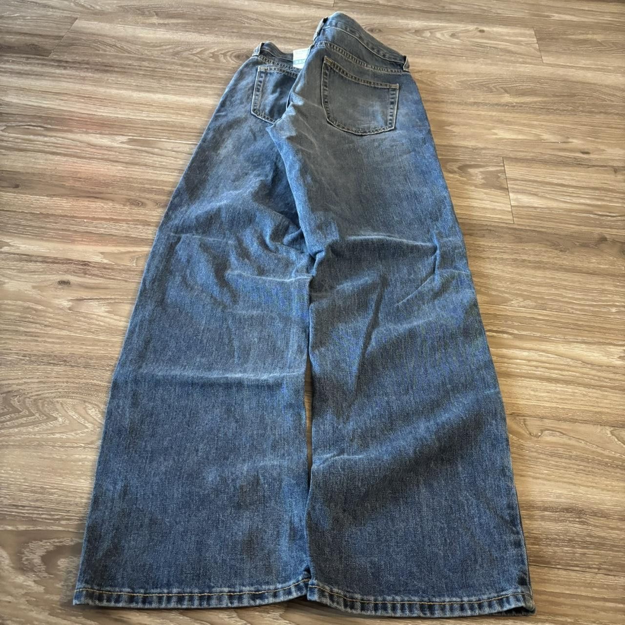 Vintage Crazy Vintage Y2K/2000s Medium Wash Loose Essential Denim Jeans! Size US 32 / EU 48 - 4 Thumbnail