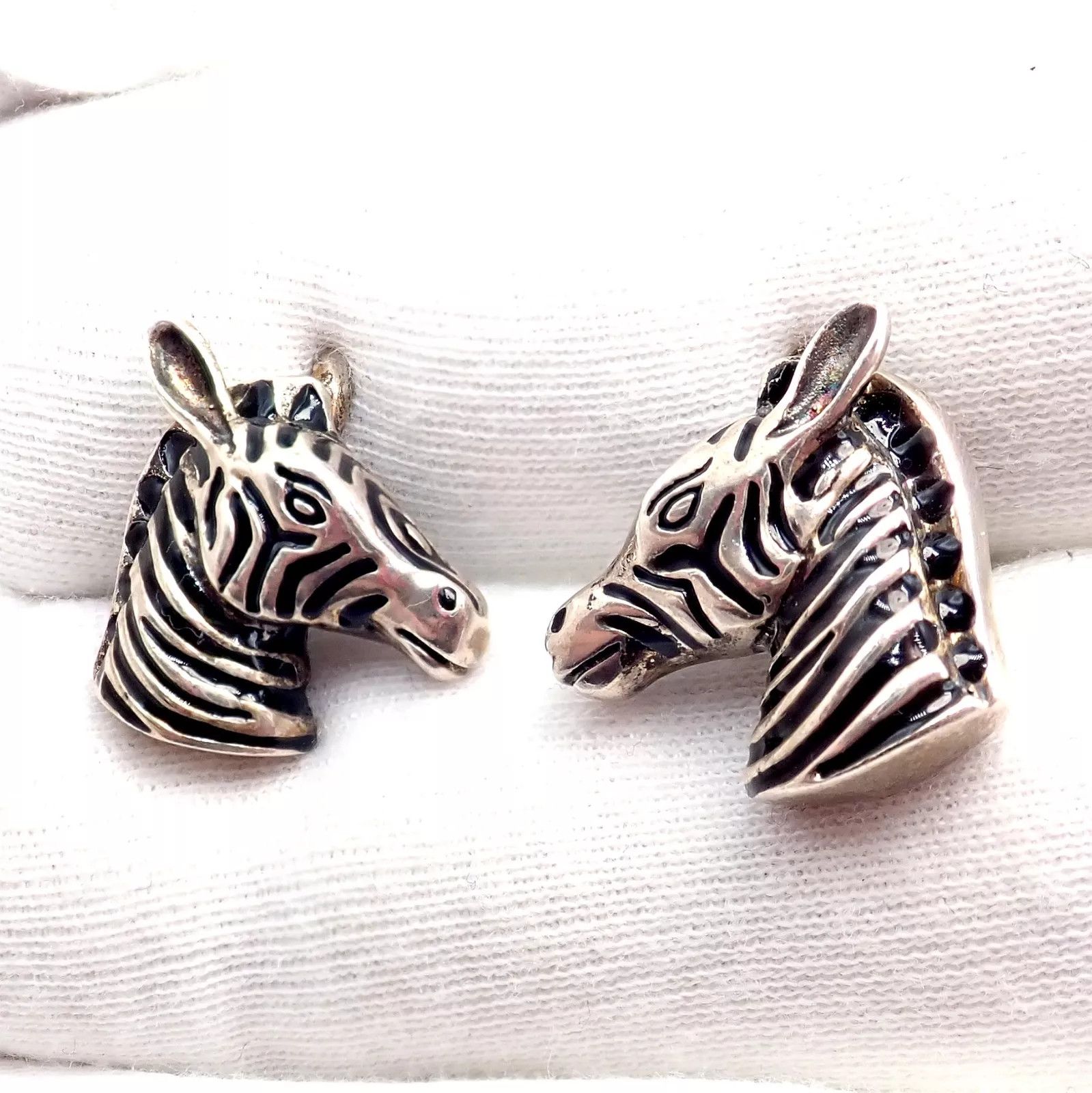 Tiffany & Co. Silver Black Enamel Zebra Cufflinks Size ONE SIZE - 7 Thumbnail