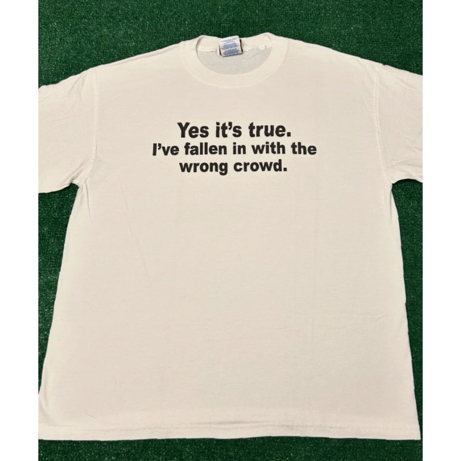 Vintage VINTAGE 90s Fallen In With The Wrong Crowd Humor Skater VTG Shirt Mens Size L White Size US L / EU 52-54 / 3 - 3 Thumbnail