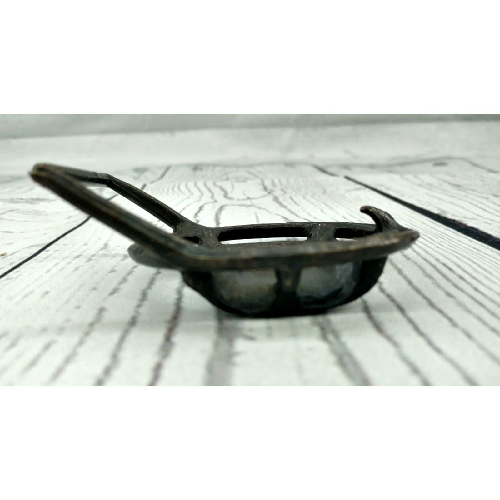 Vintage LIBERTY BELL PASS STOW SYMBOL OF AMERICAN INDEPENDENCE Vintage Belt Buckle Mens Gray 2.75" Diameter Size ONE SIZE - 6 Thumbnail