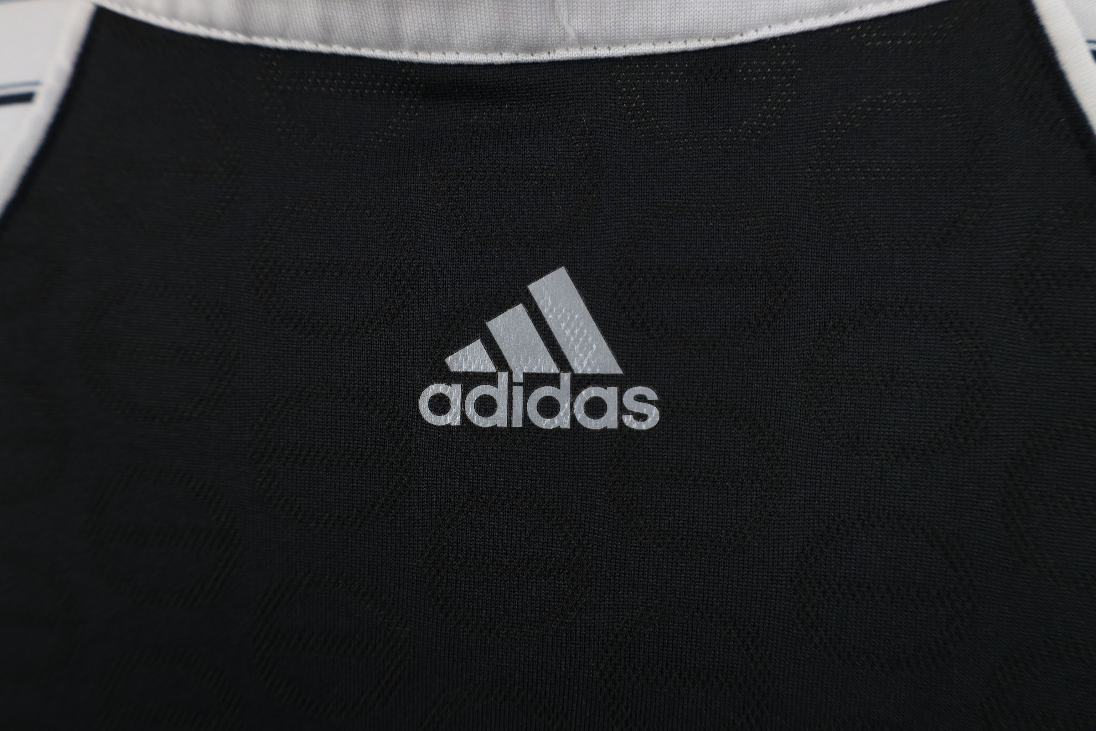 Adidas Vintage Adidas Golf Club Striped Vented Golfing Polo Shirt Size US XXL / EU 58 / 5 - 11 Thumbnail