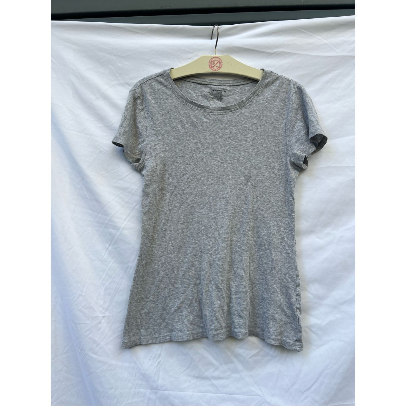 Old Navy Old Navy 100% Cotton Grey T-Shirt Woman’s Size Medium Size M / US 6-8 / IT 42-44 - 1 Thumbnail