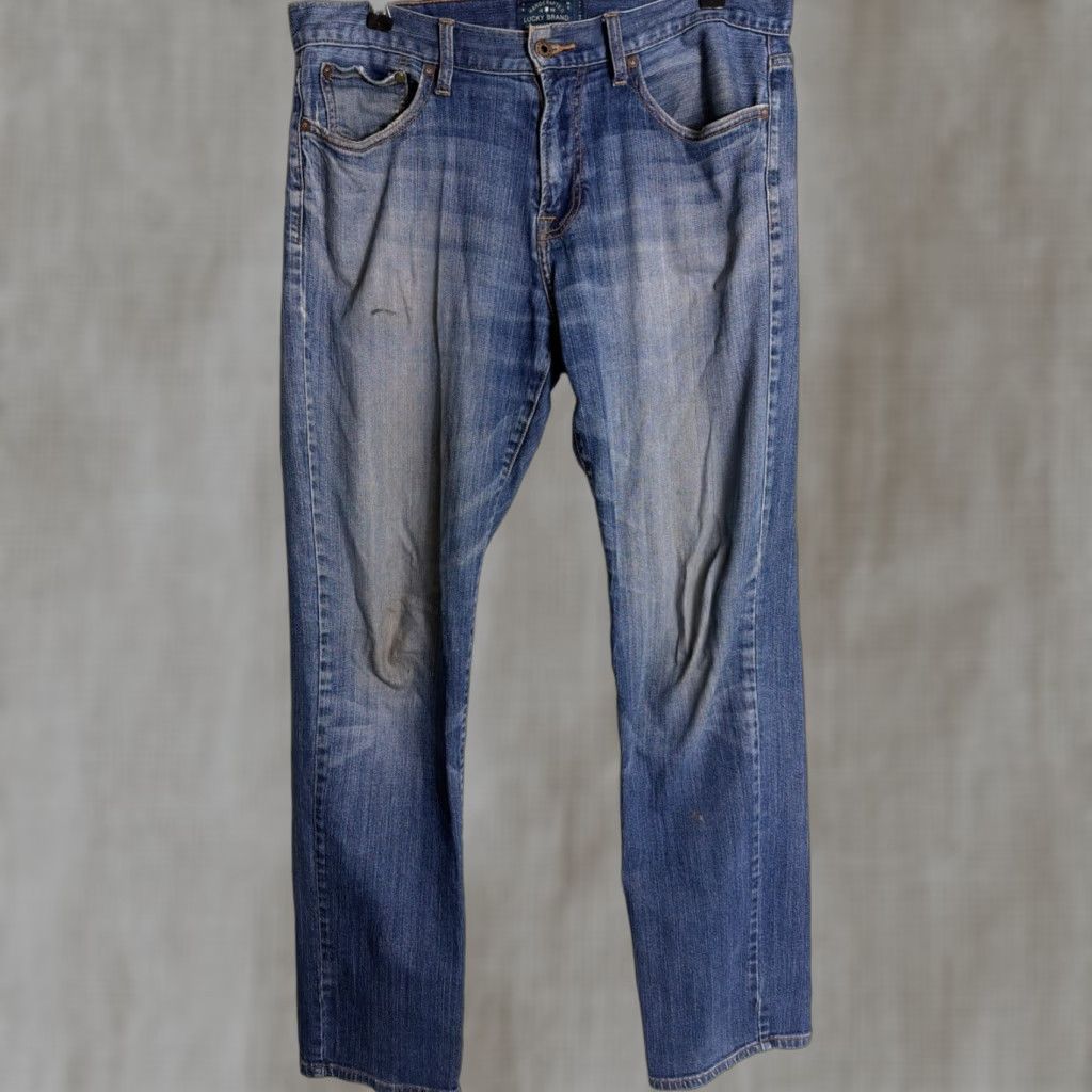 Lucky Brand Lucky Brand 221 Original Straight Medium Wash Stained Jeans Mens 34x34 Blue Straight Mens 34 Inseam 34 Regular Fit Size US 34 / EU 50 - 1 Thumbnail