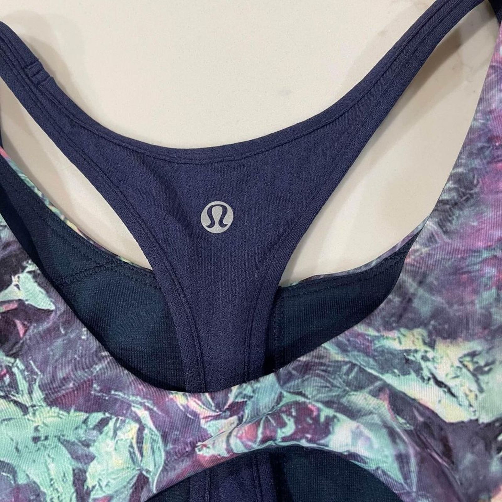 Lululemon Lululemon Support Tank Navy Multi Workout Bra Top Women's 2 Size XS / US 0-2 / IT 36-38 - 5 Thumbnail