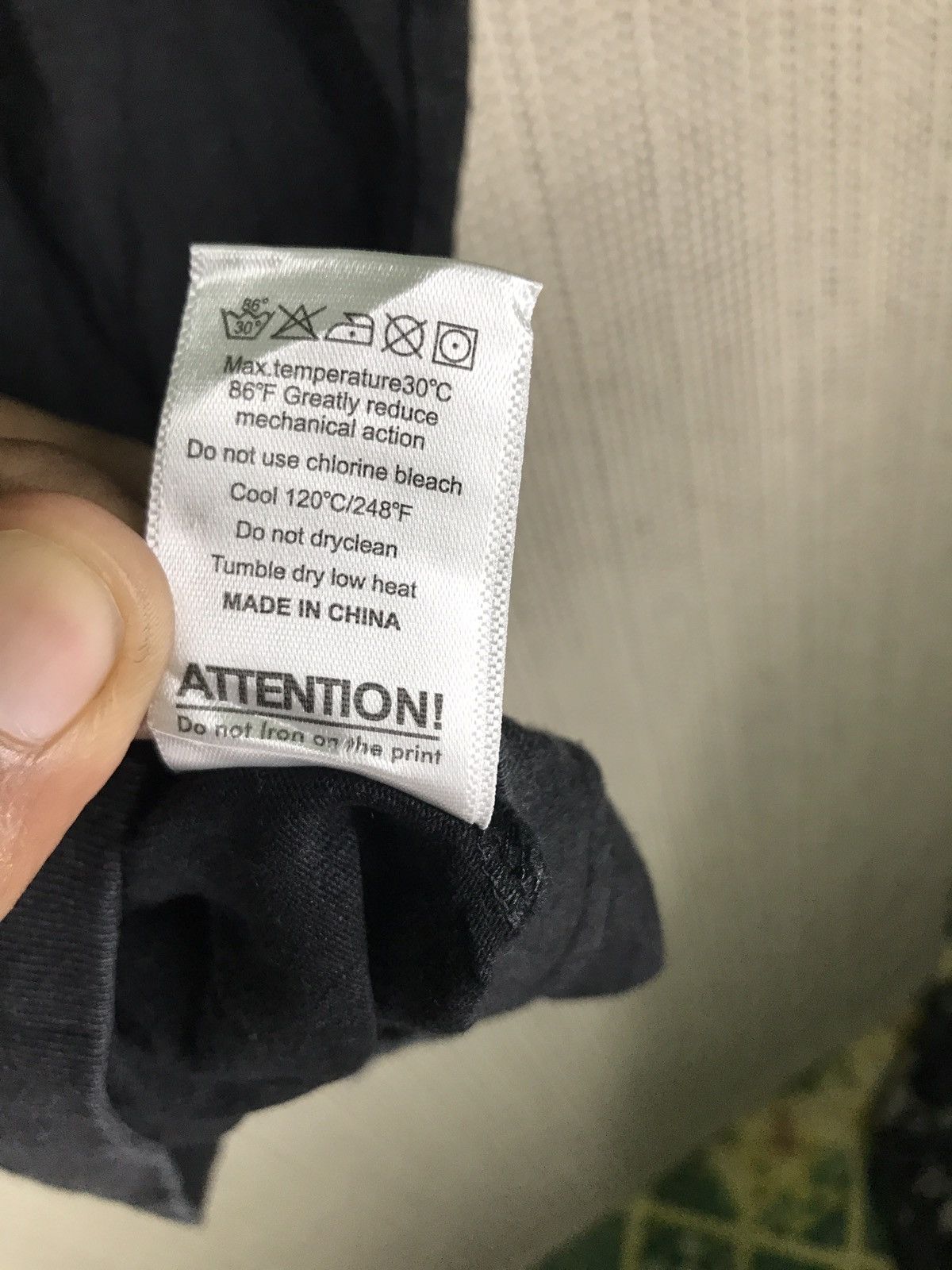 CDG by Comme des Garcons SSUR PLUS Guerrillas In The Midst Parody streetwear graphic Size US L / EU 52-54 / 3 - 6 Thumbnail