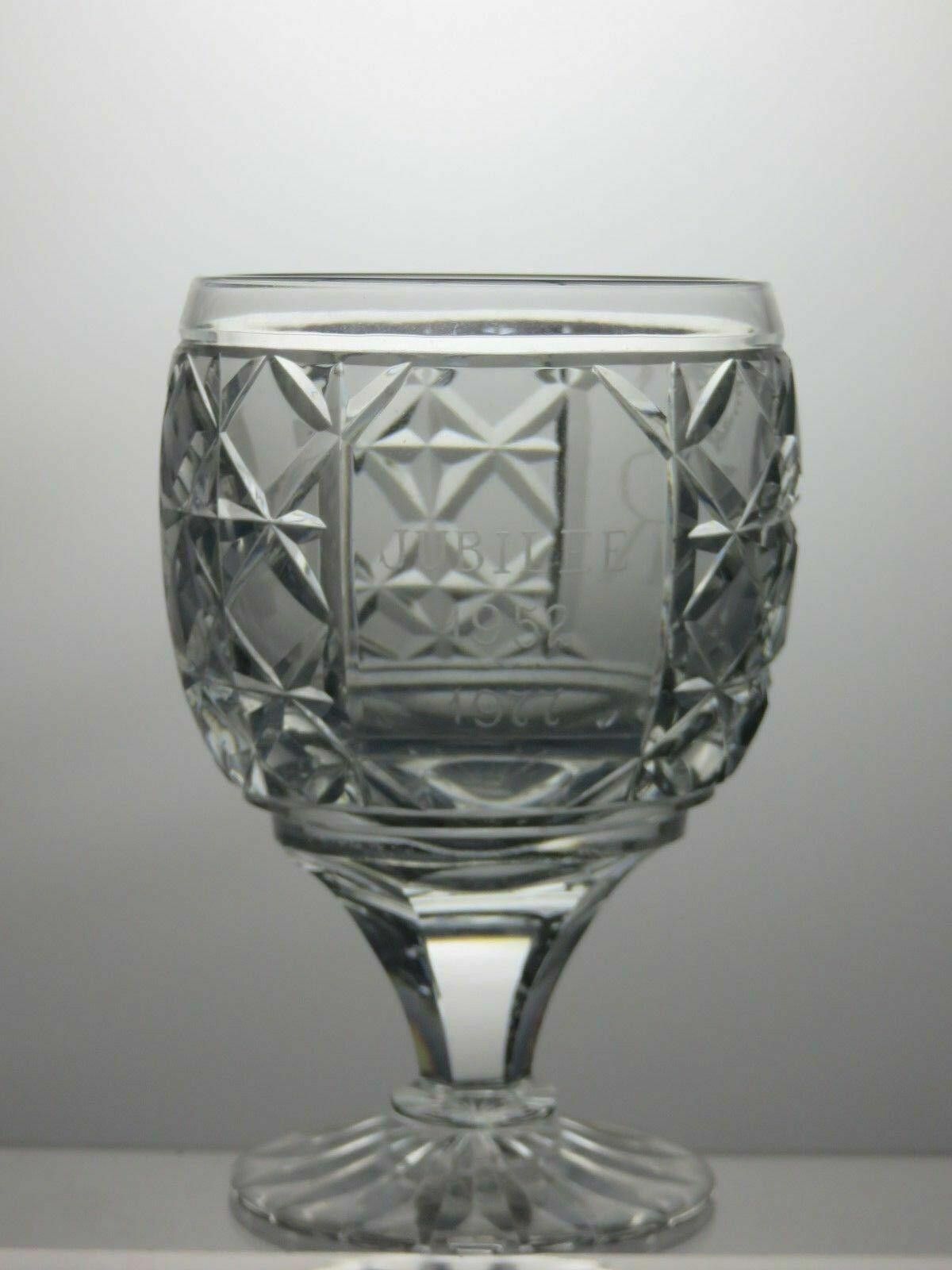 The Unbranded Brand Large Lead Crystal Glass EIIR 1952-1977 Jubilee 5 3/4" Size ONE SIZE - 2 Thumbnail