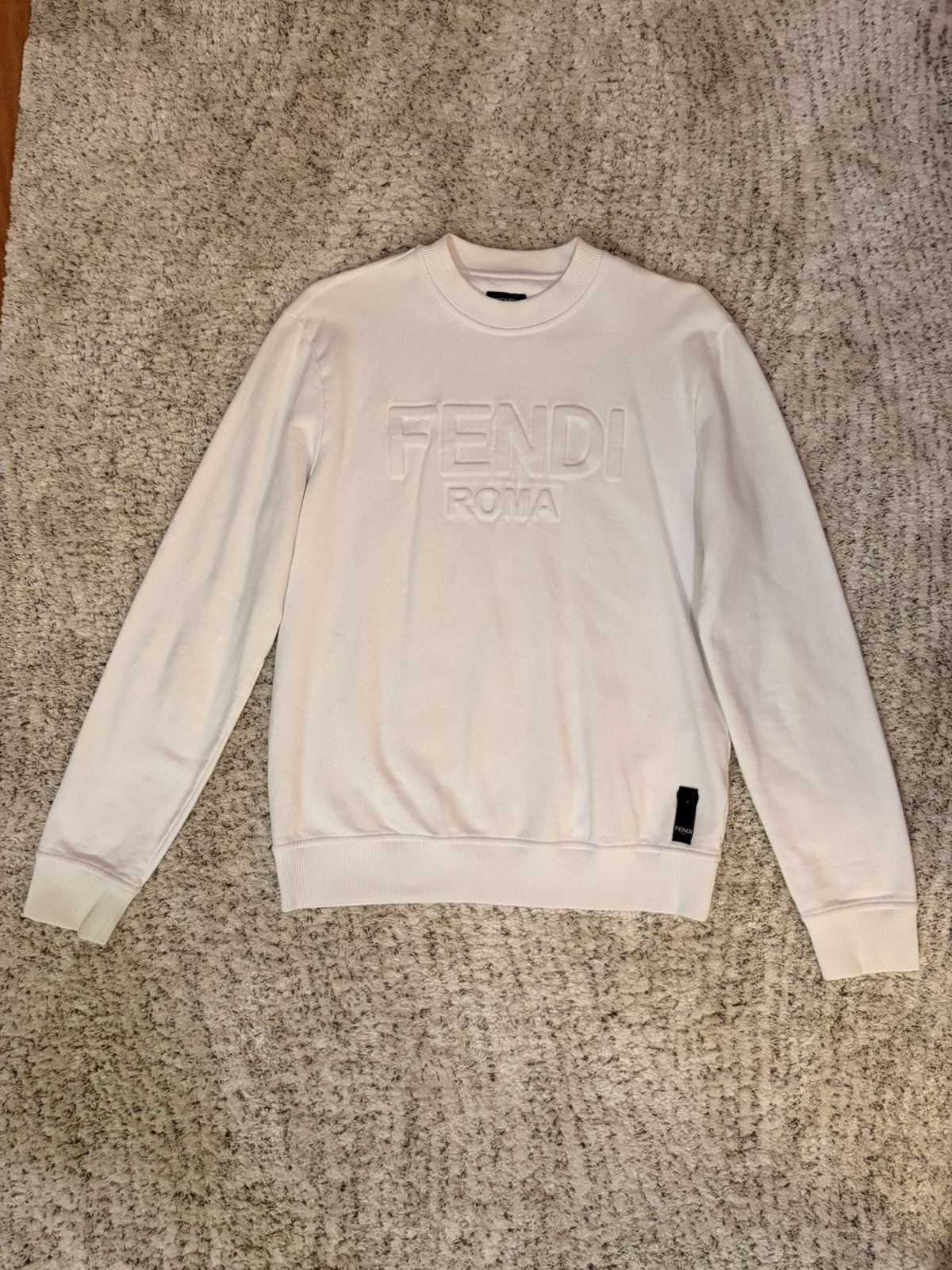 Fendi Fendi Logo Embossed Sweater Size US S / EU 44-46 / 1 - 1 Thumbnail