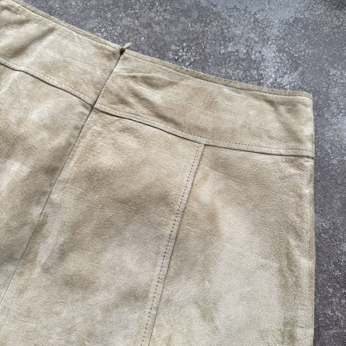 Morgan De Toi Moran de Toi Vintage Suede Leather Skirt (Bella Hadid owned) Size 26" / US 2 / IT 38 - 7 Thumbnail