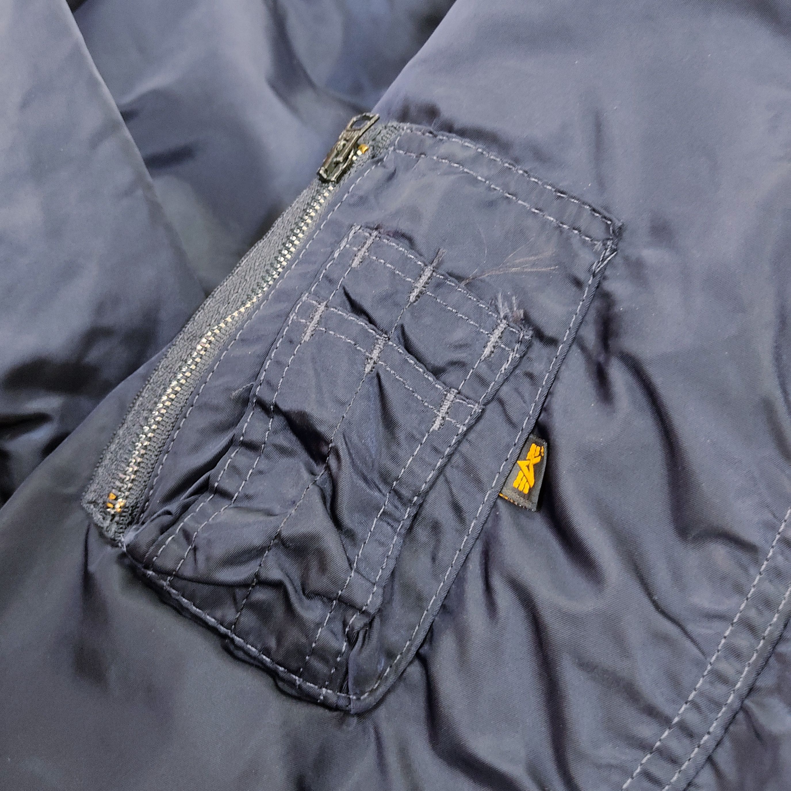 Alpha Industries Vintage 90s ALPHA INDUSTRIES MA-1 Bomber Jacket Size US XL / EU 56 / 4 - 9 Thumbnail