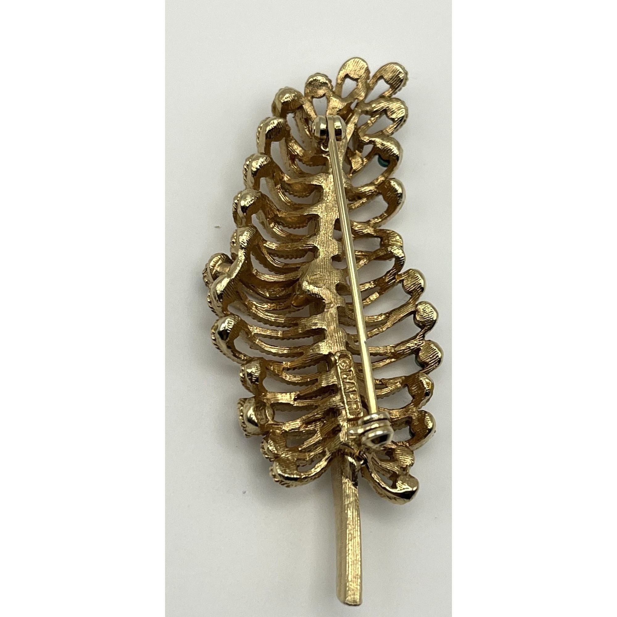 Other Vintage Barr Gold-Tone Leaf Pin Brooch With Green & Red Ston Size ONE SIZE - 2 Thumbnail